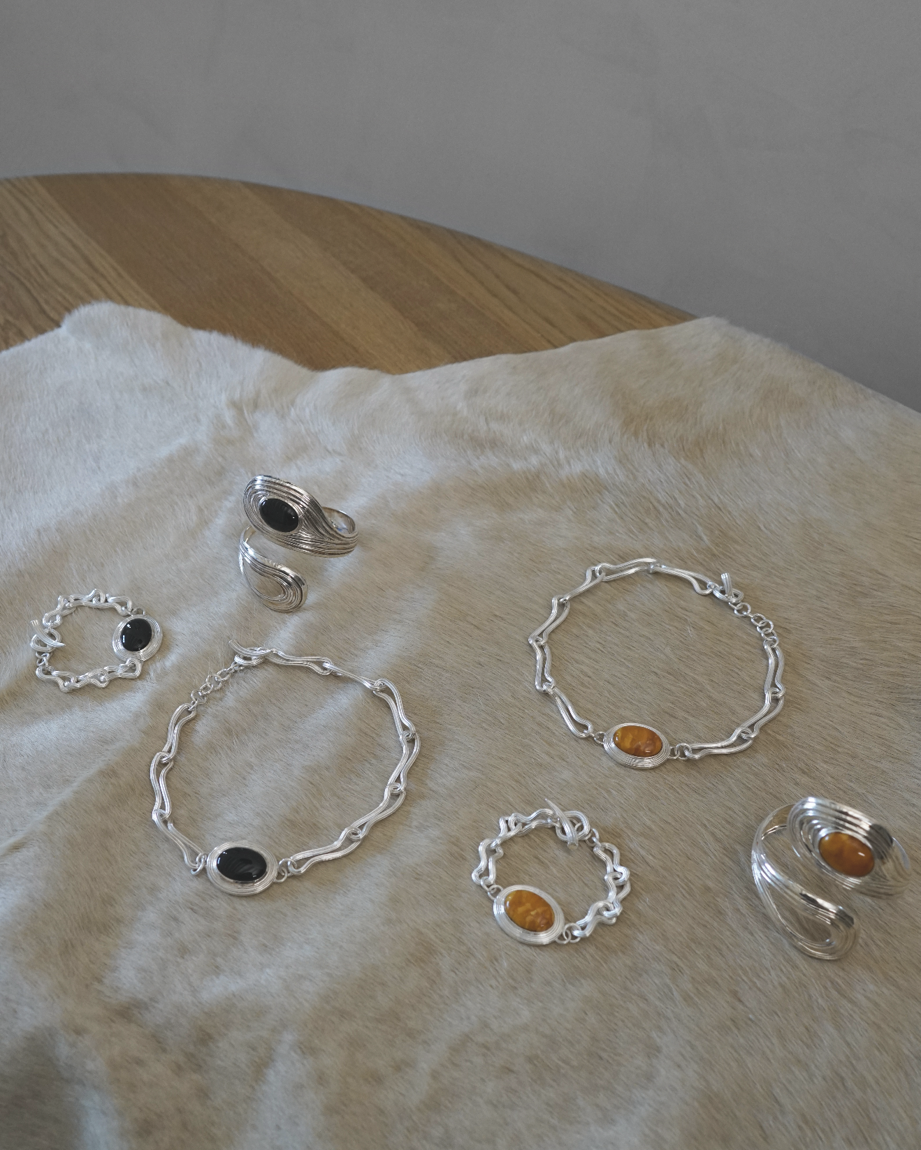 hein-studio-de-la-mer-bracelet-spirale-onyx-noir image 3