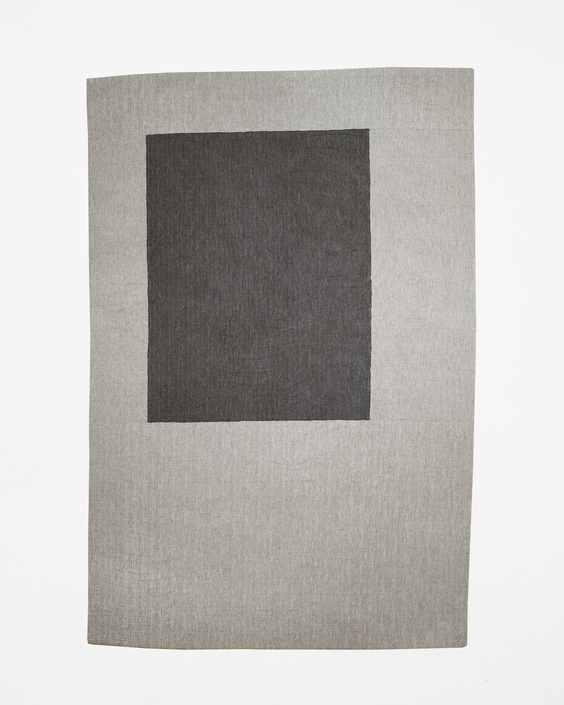 hein-studio-ella-tapis-laine-200x300-noir-marron-sable image 1