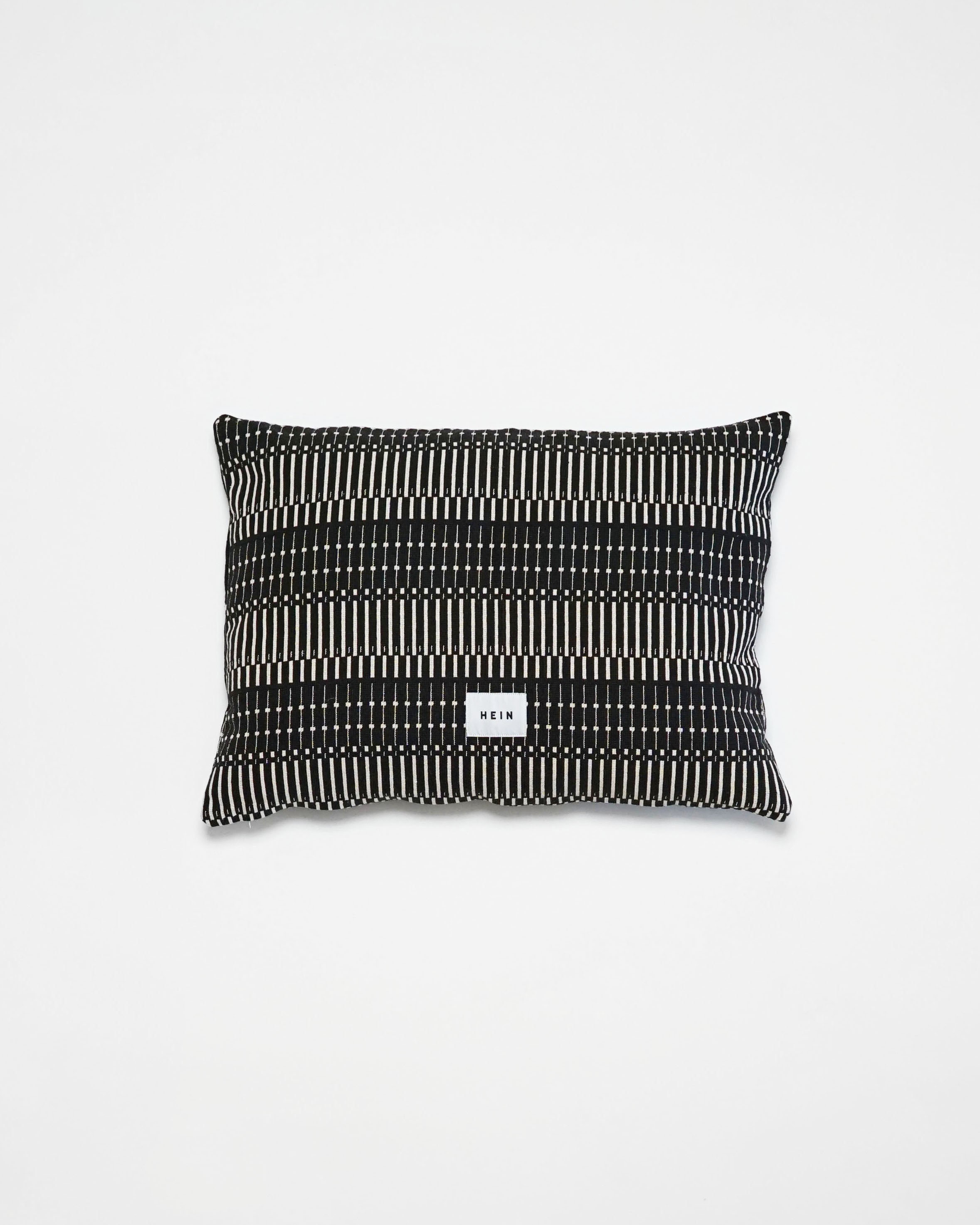 hein-studio-norma-coussin-50x70-black-brown-jacquard image 1