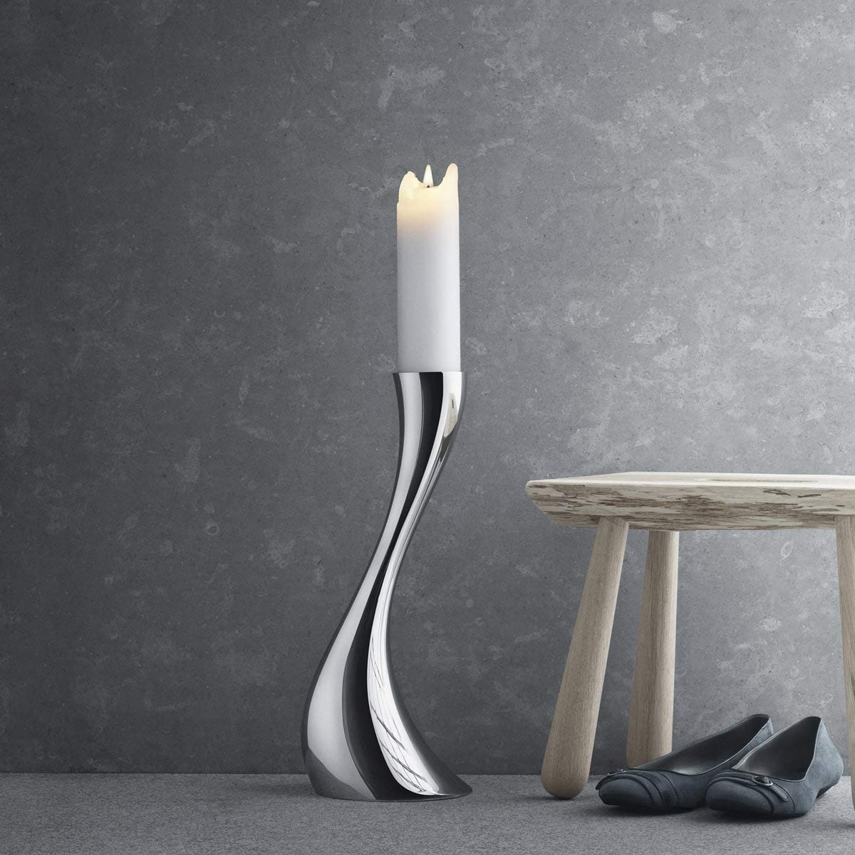 georg-jensen-cobra-bougeoir-sur-pied-inox-taille-l-60-cm image 4