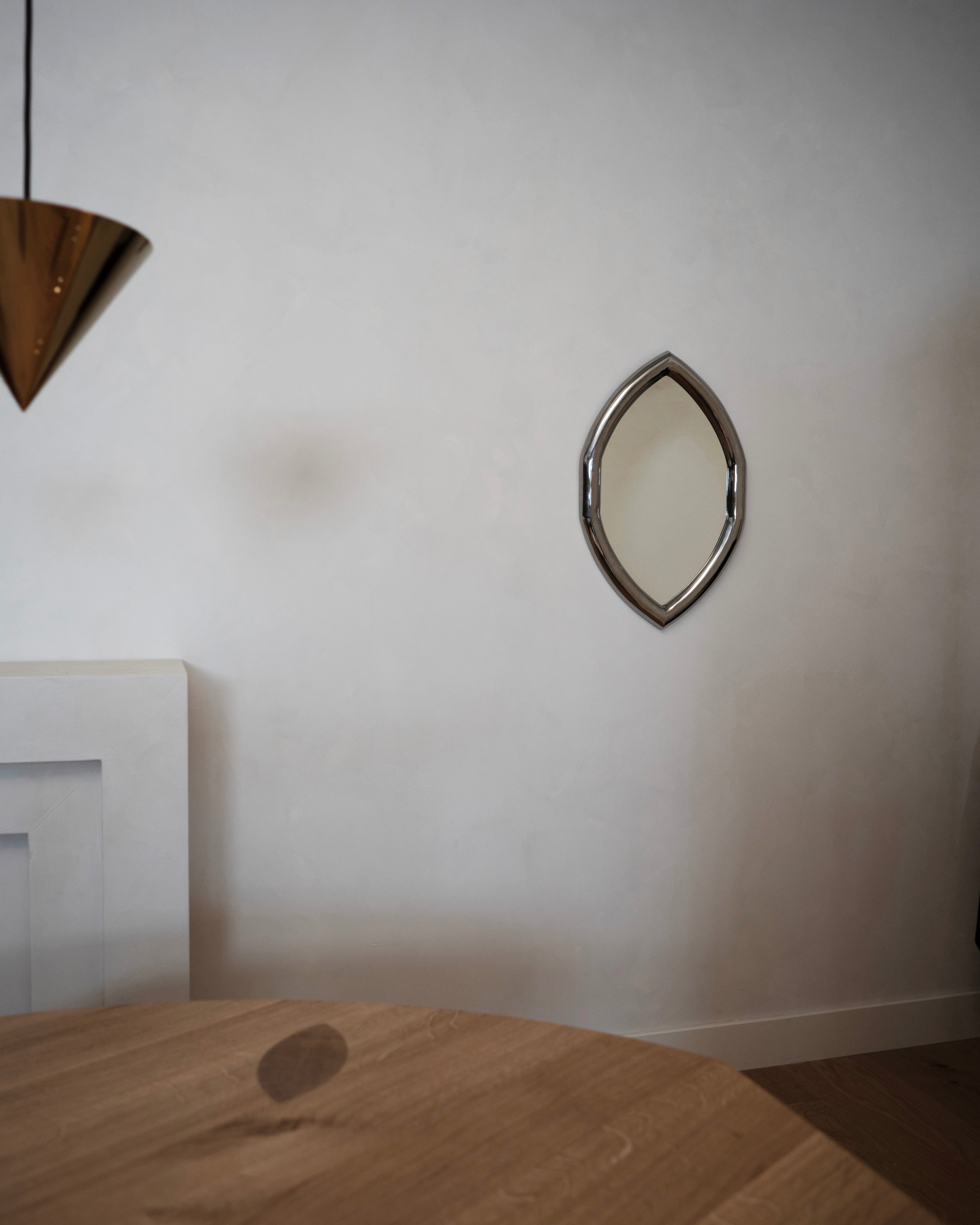 hein-studio-iris-miroir-mural-titanium-70x45-cm image 6