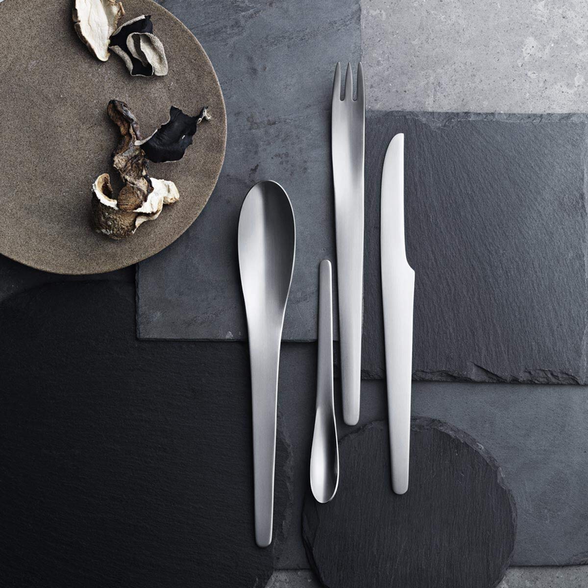 georg-jensen-bernadotte-m-nag-re-inox-mat-16-pi-ces image 2