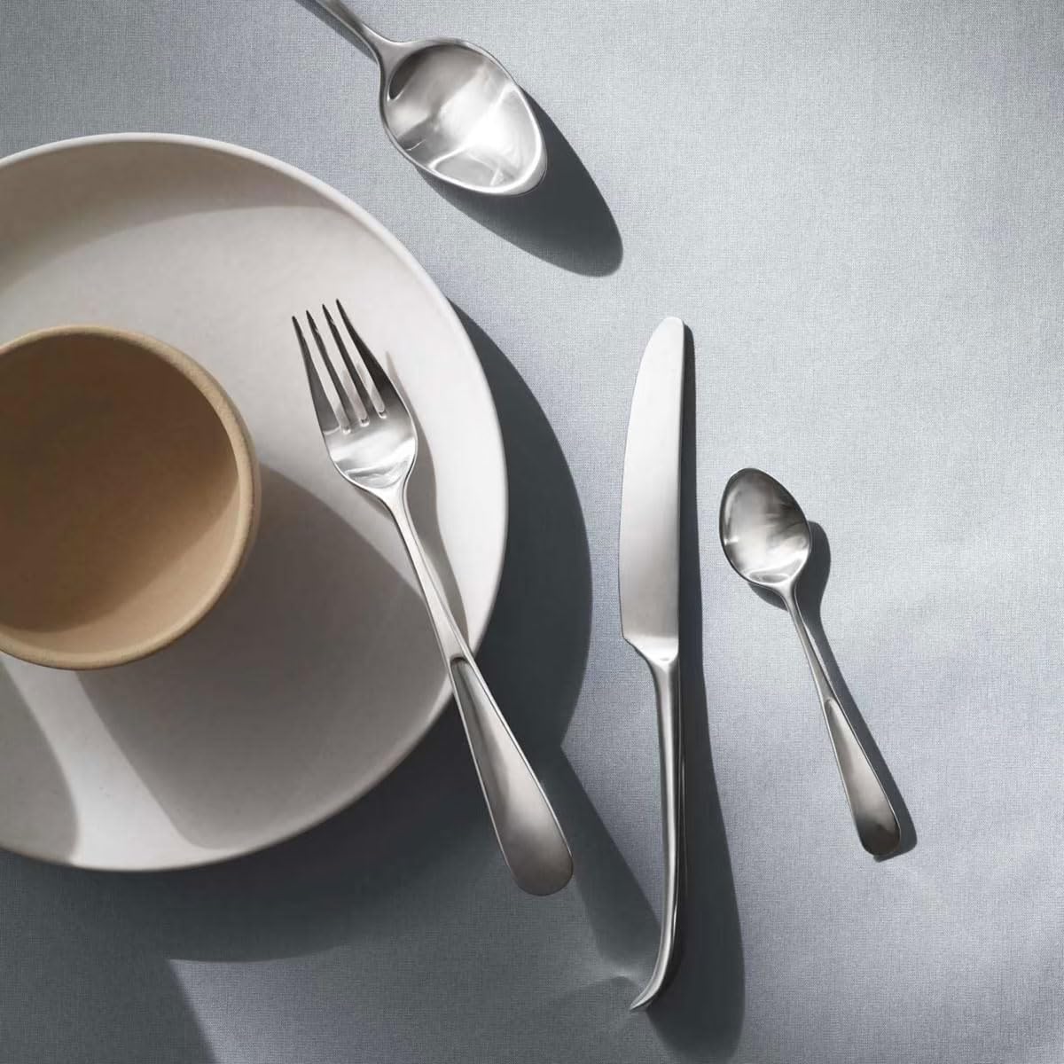 georg-jensen-vivianna-cuill-re-table-inox image 2