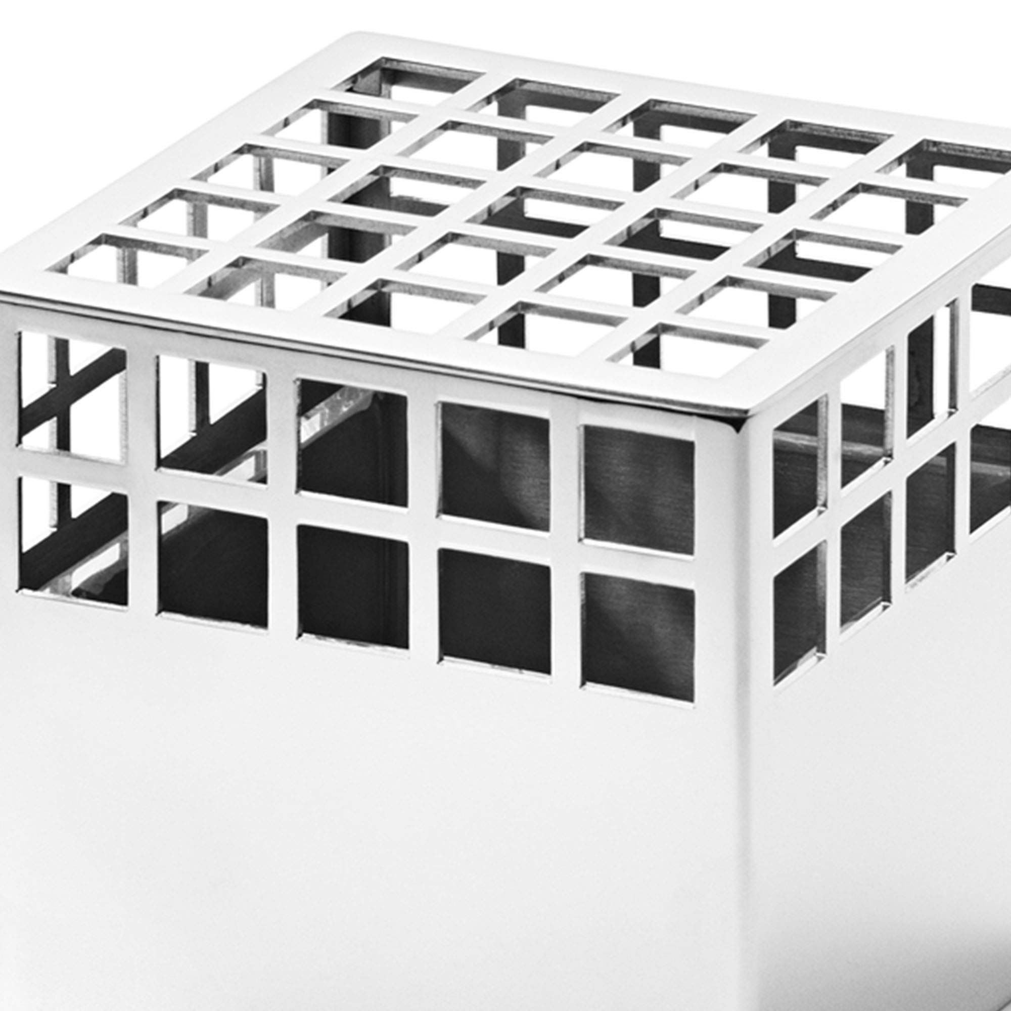 georg-jensen-arc-vase-matrix-cube-petit-inox-miroir-monica-forster image 2