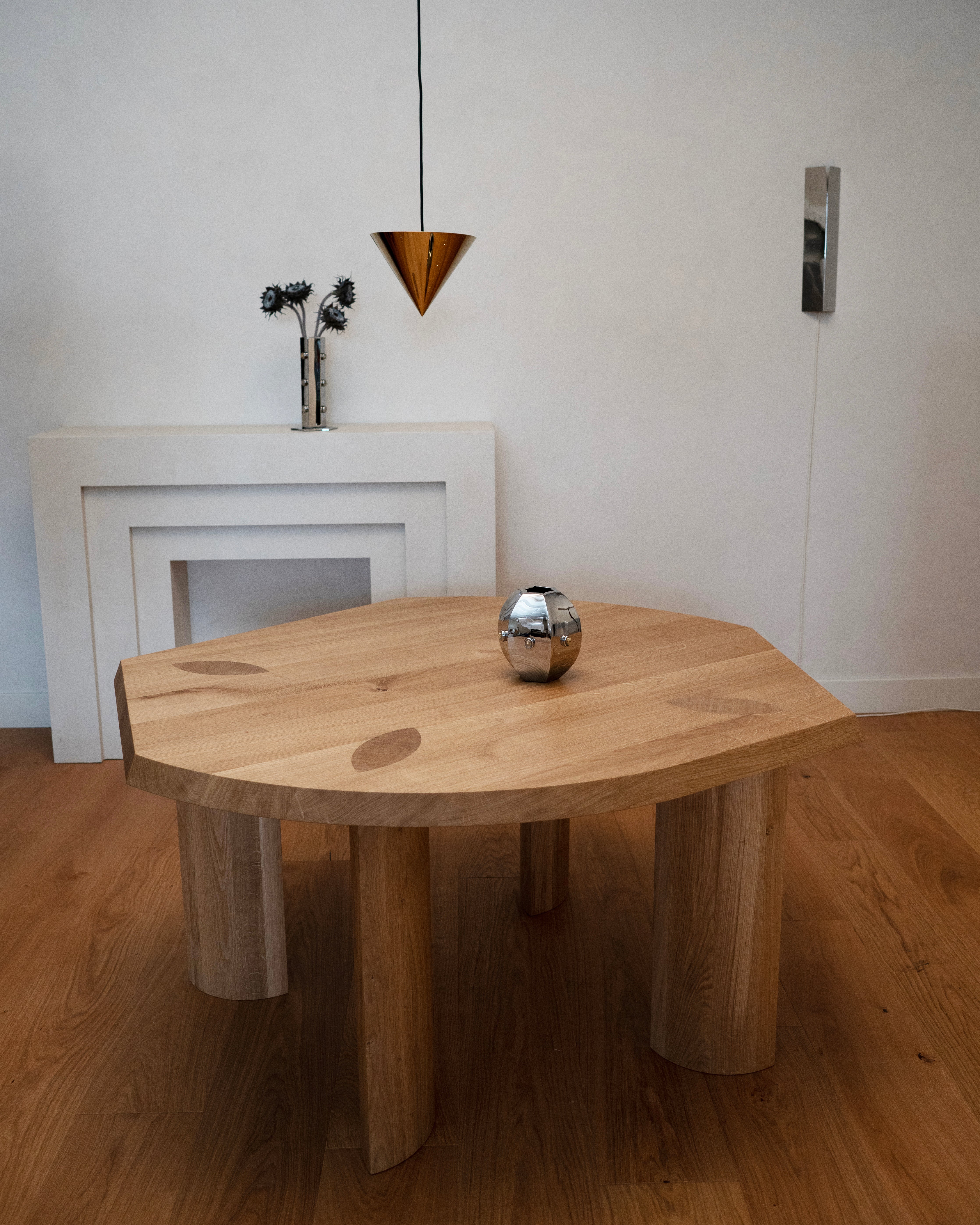 hein-studio-gilbert-edge-table-manger-ch-ne image 7
