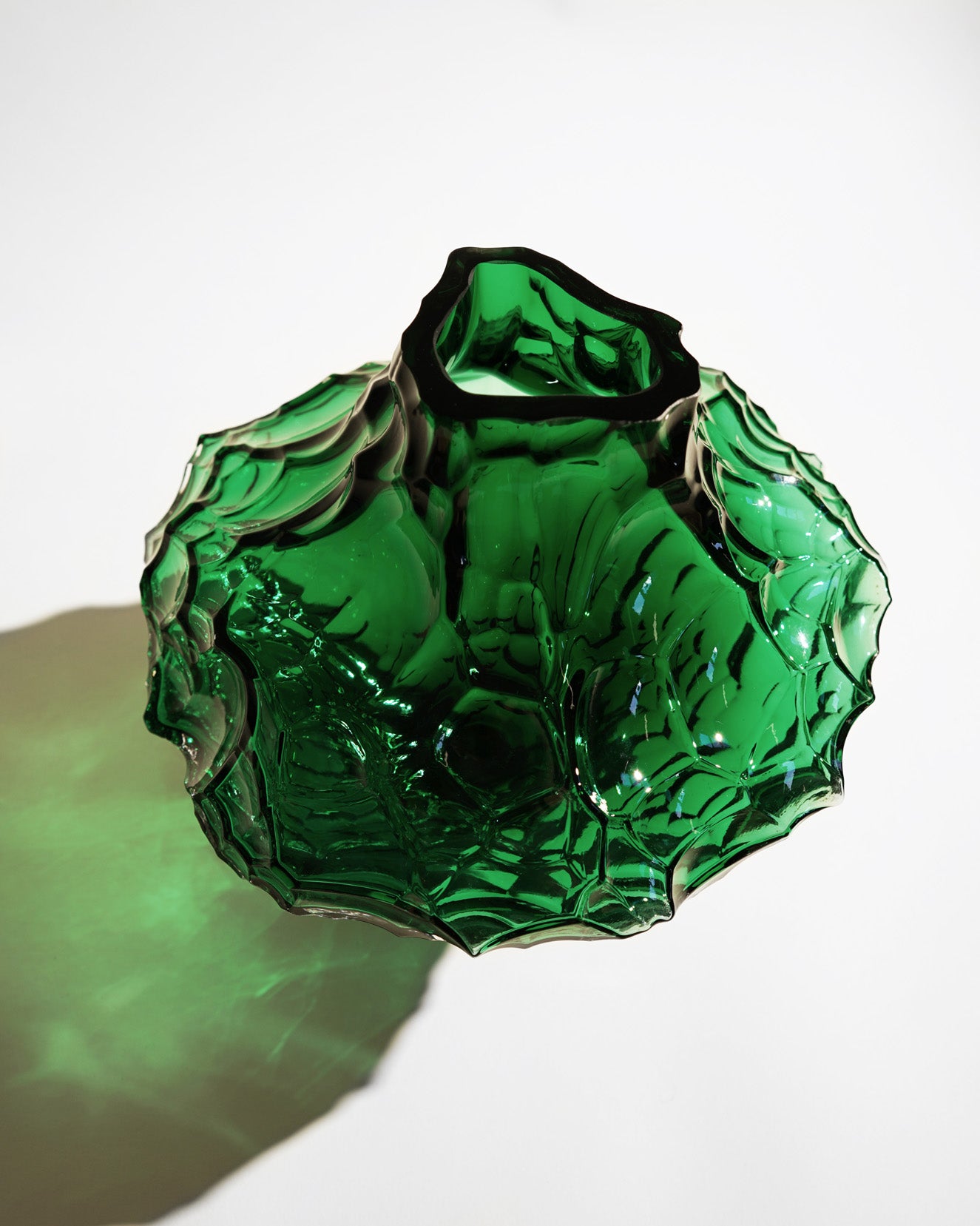 hein-studio-canyon-vase-large-verre-vert-souffl-bouche image 6