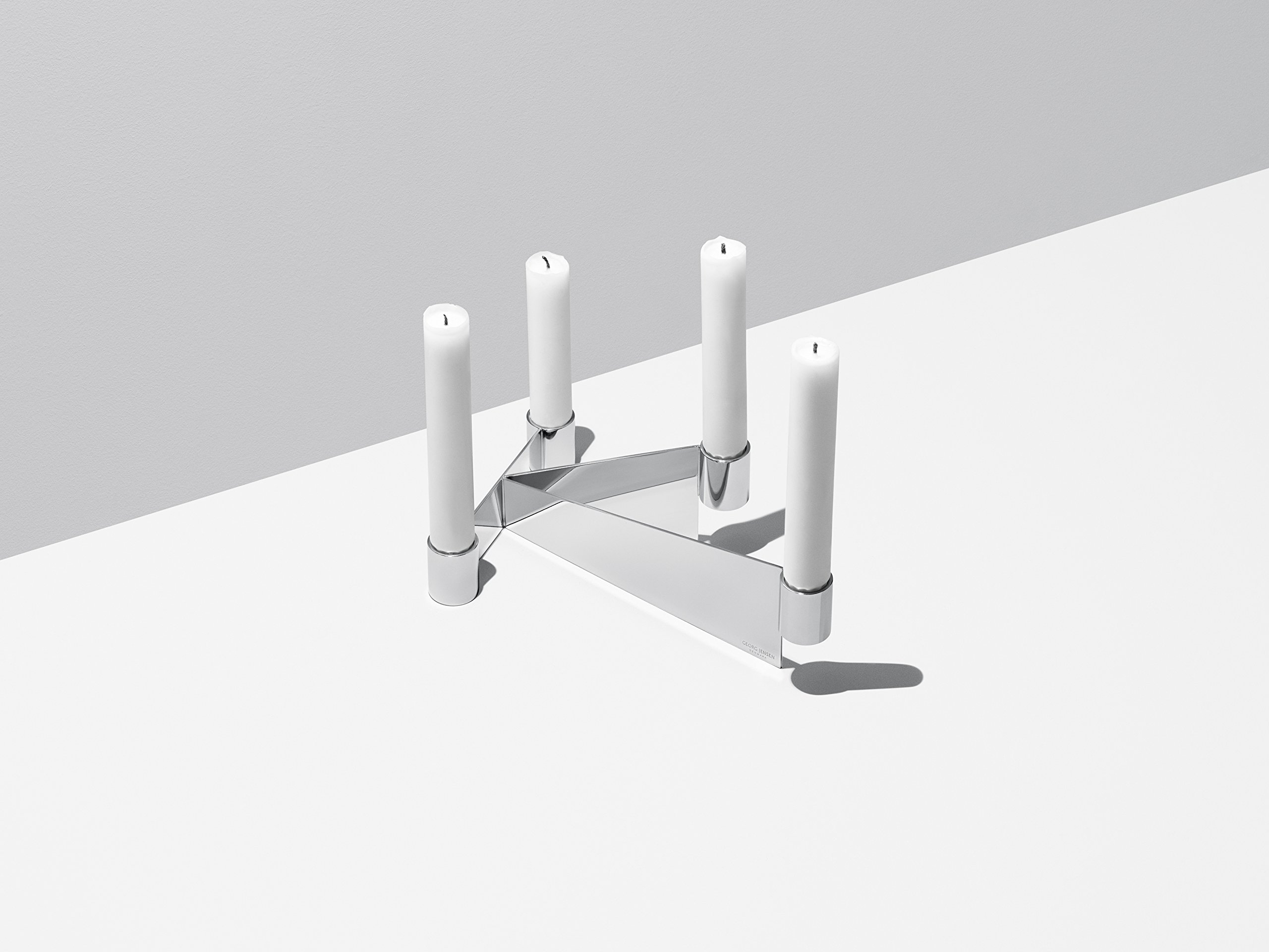 georg-jensen-urquiola-bougeoir-acier-argent-19-5-cm image 2