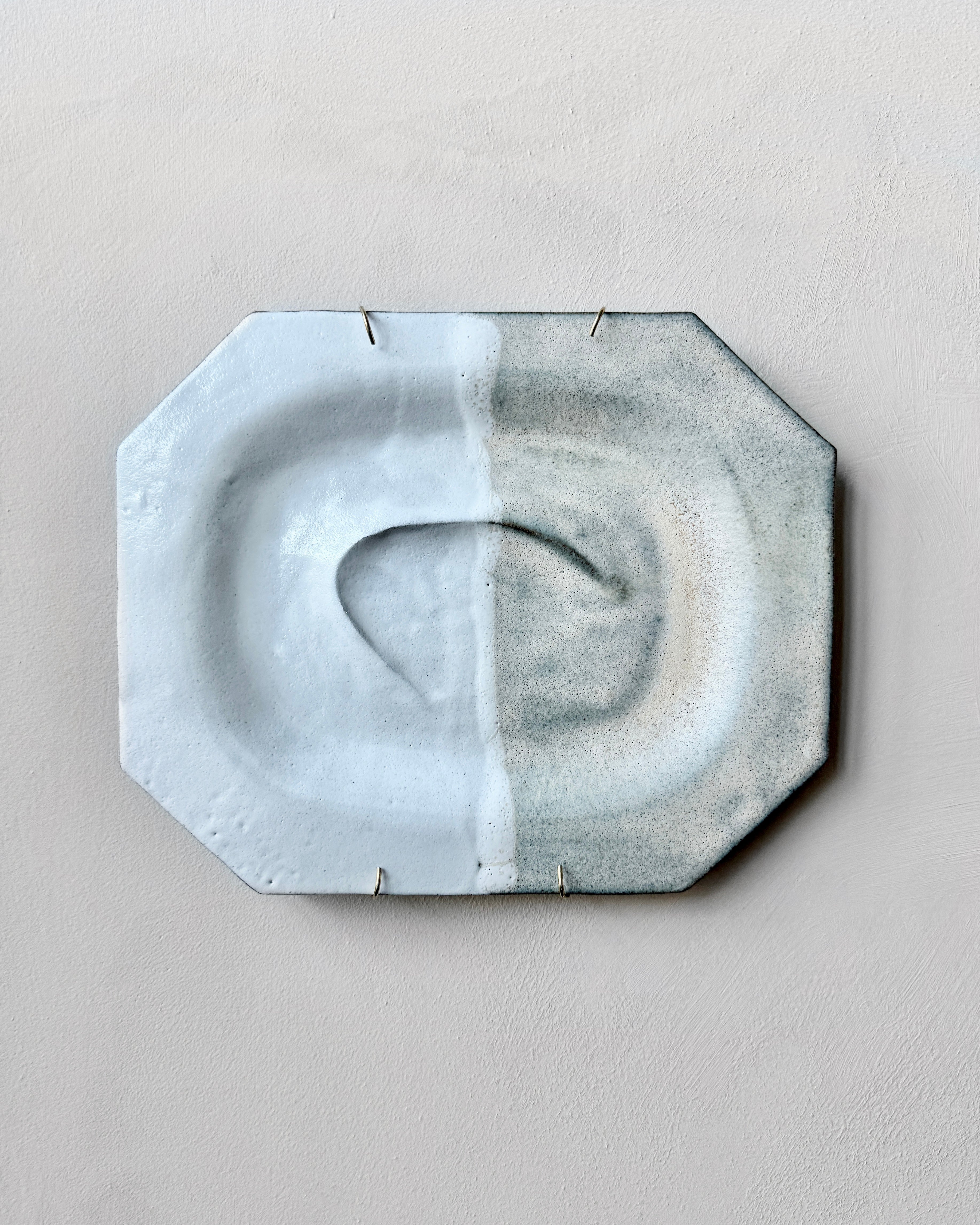 hein-studio-gh-08-assiette-murale-gr-s-pi-ce-unique image 1