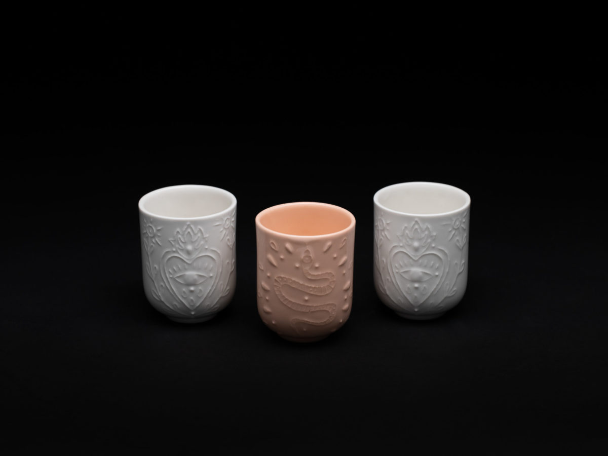 c-cile-charroy-serpent-timbale-porcelaine-relief-main image 2