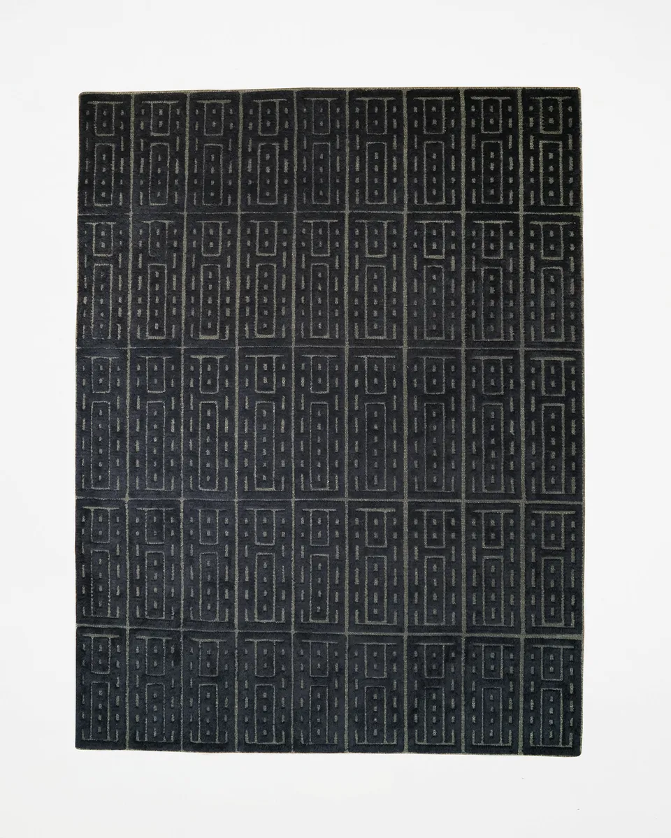hein-studio-leonora-tapis-laine-202x284-noir-marron image 1