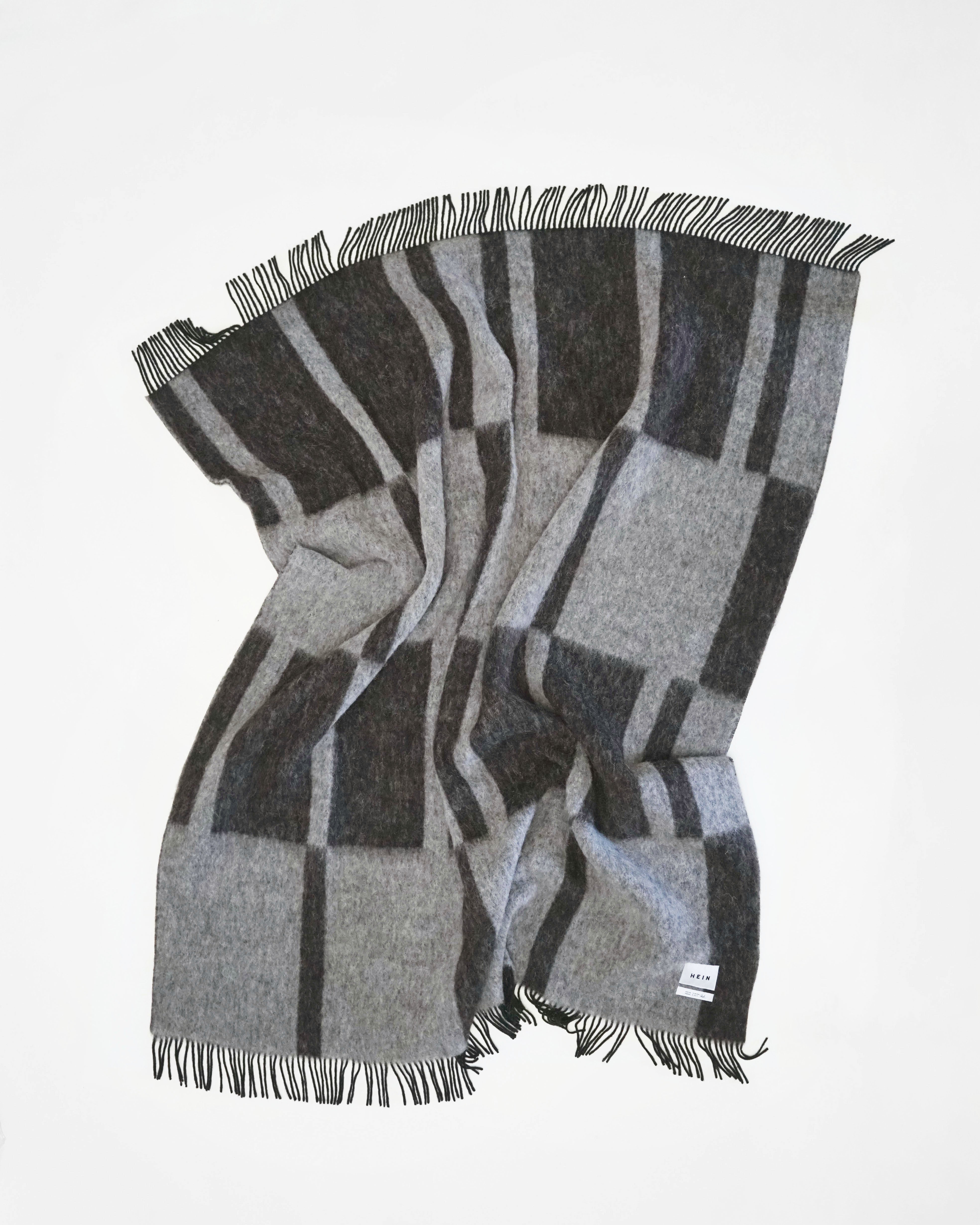 hein-studio-uma-plaid-140x180-marron-tissage-pais image 2