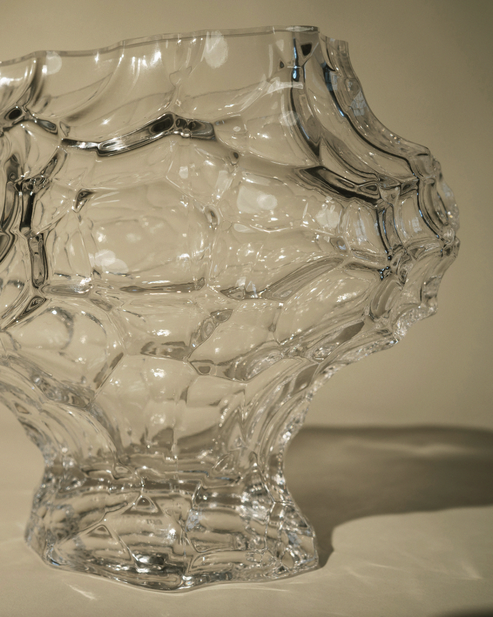 hein-studio-canyon-medium-vase-en-verre-transparent image 8