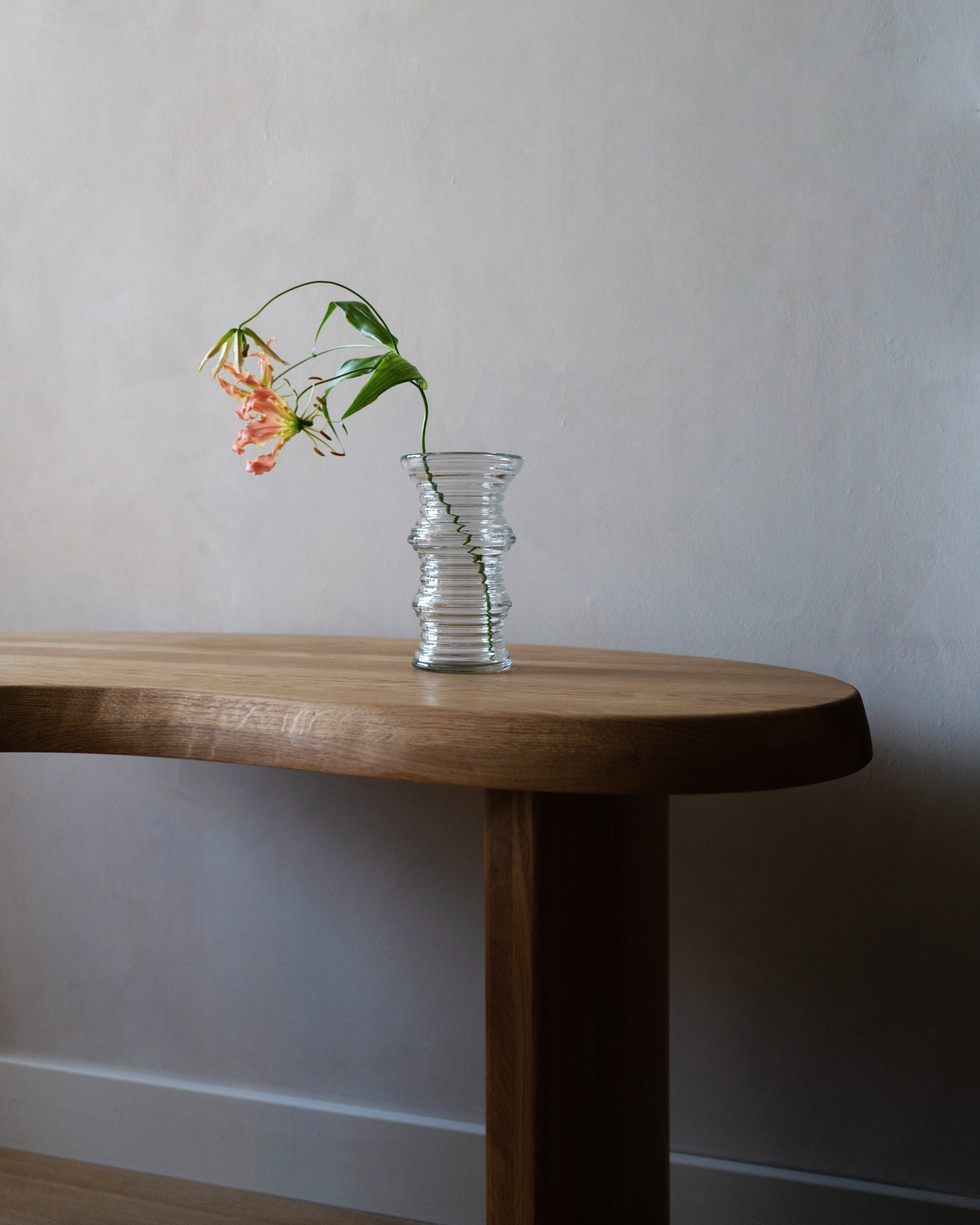 hein-studio-kyoto-vase-medium-verre-transparent-h20-cm image 2