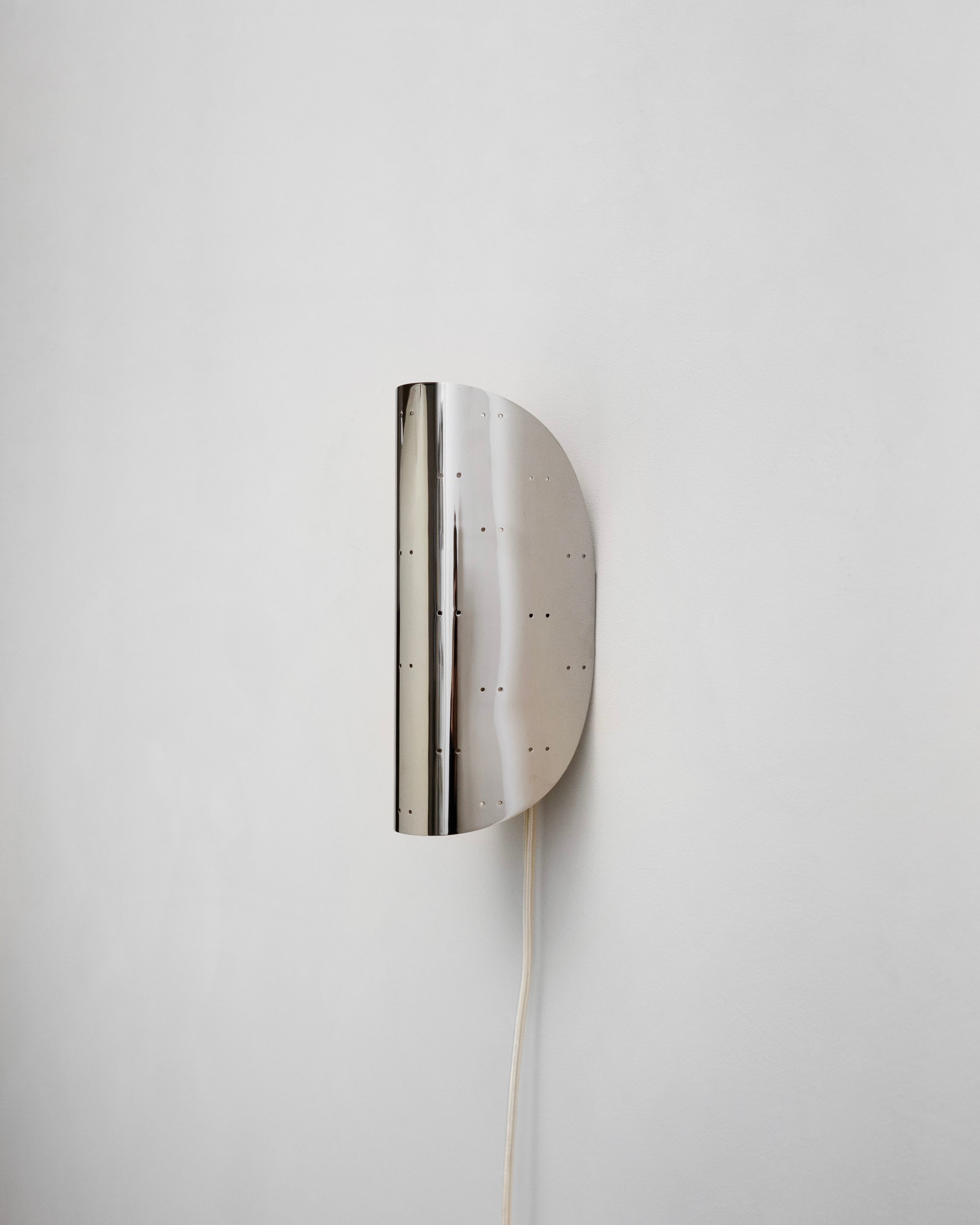 hein-studio-giselle-applique-murale-acier-poli-e14 image 1