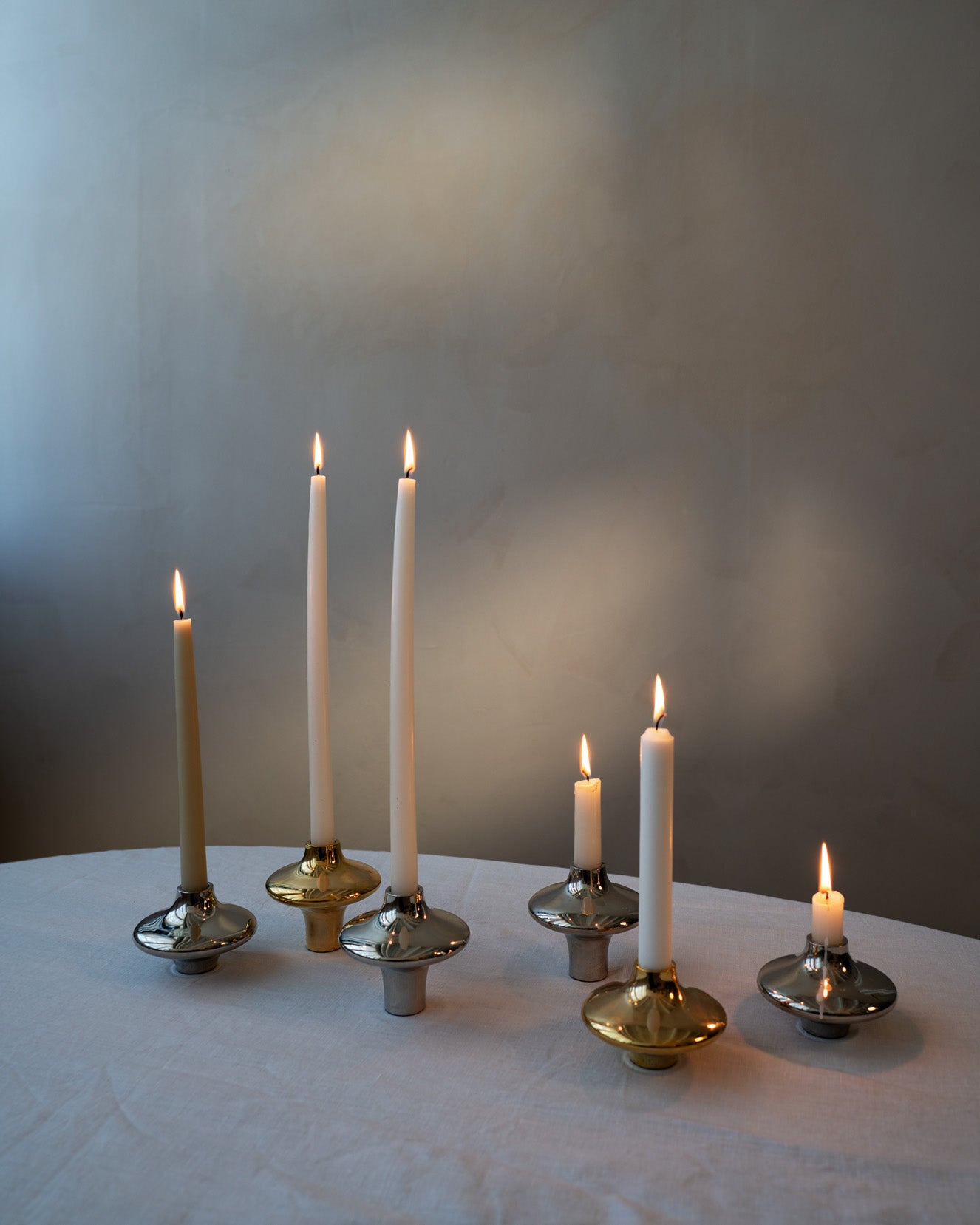 hein-studio-doublet-petit-bougeoir-laiton-titanium image 7