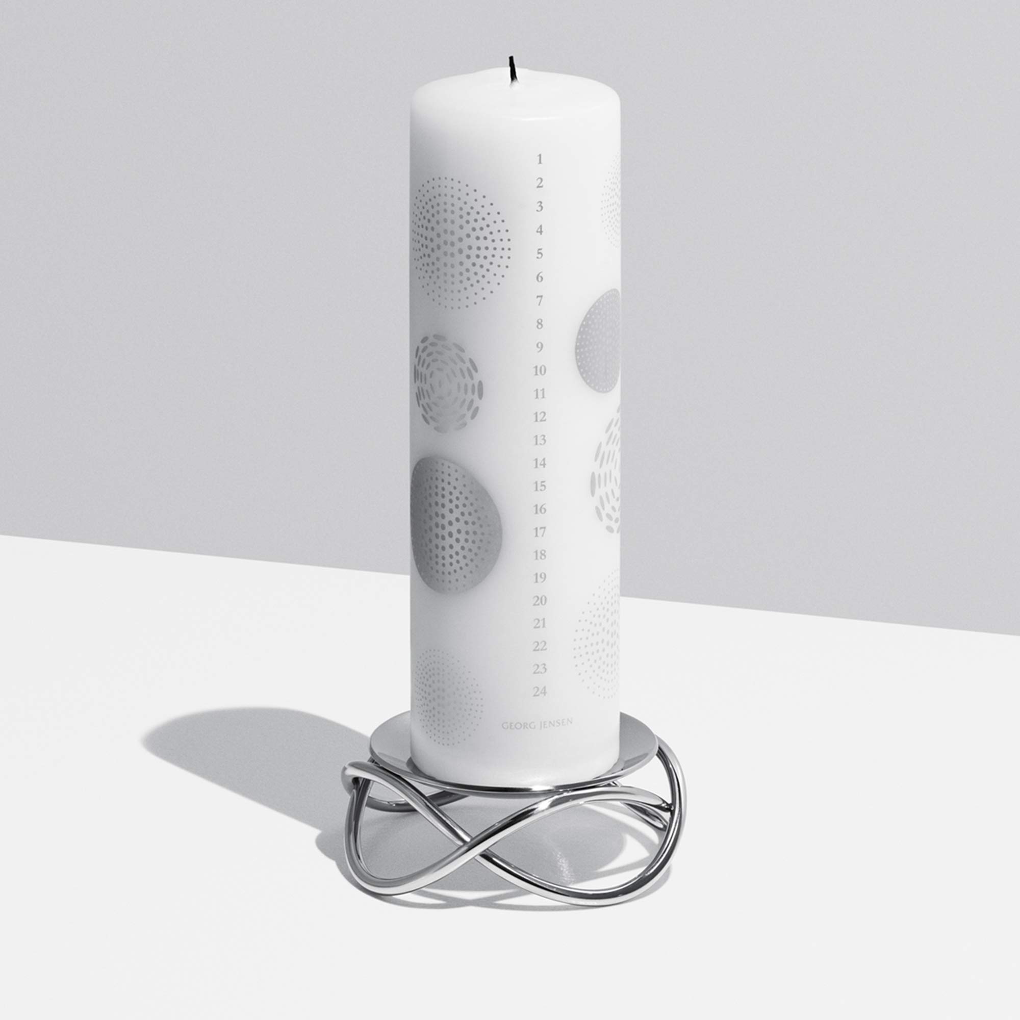 georg-jensen-glow-bougeoir-pilier-inox-mat-design-infini image 4