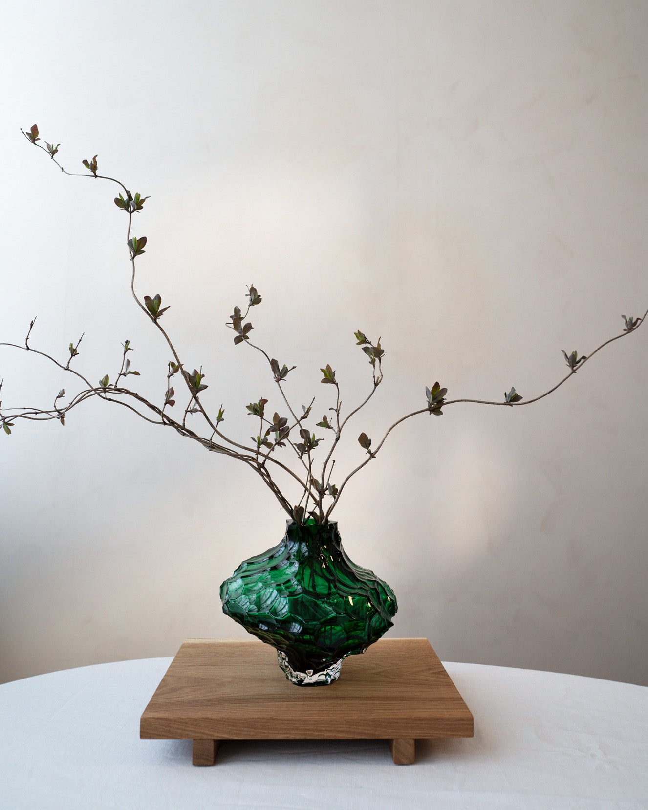 hein-studio-canyon-vase-large-verre-vert-souffl-bouche image 7