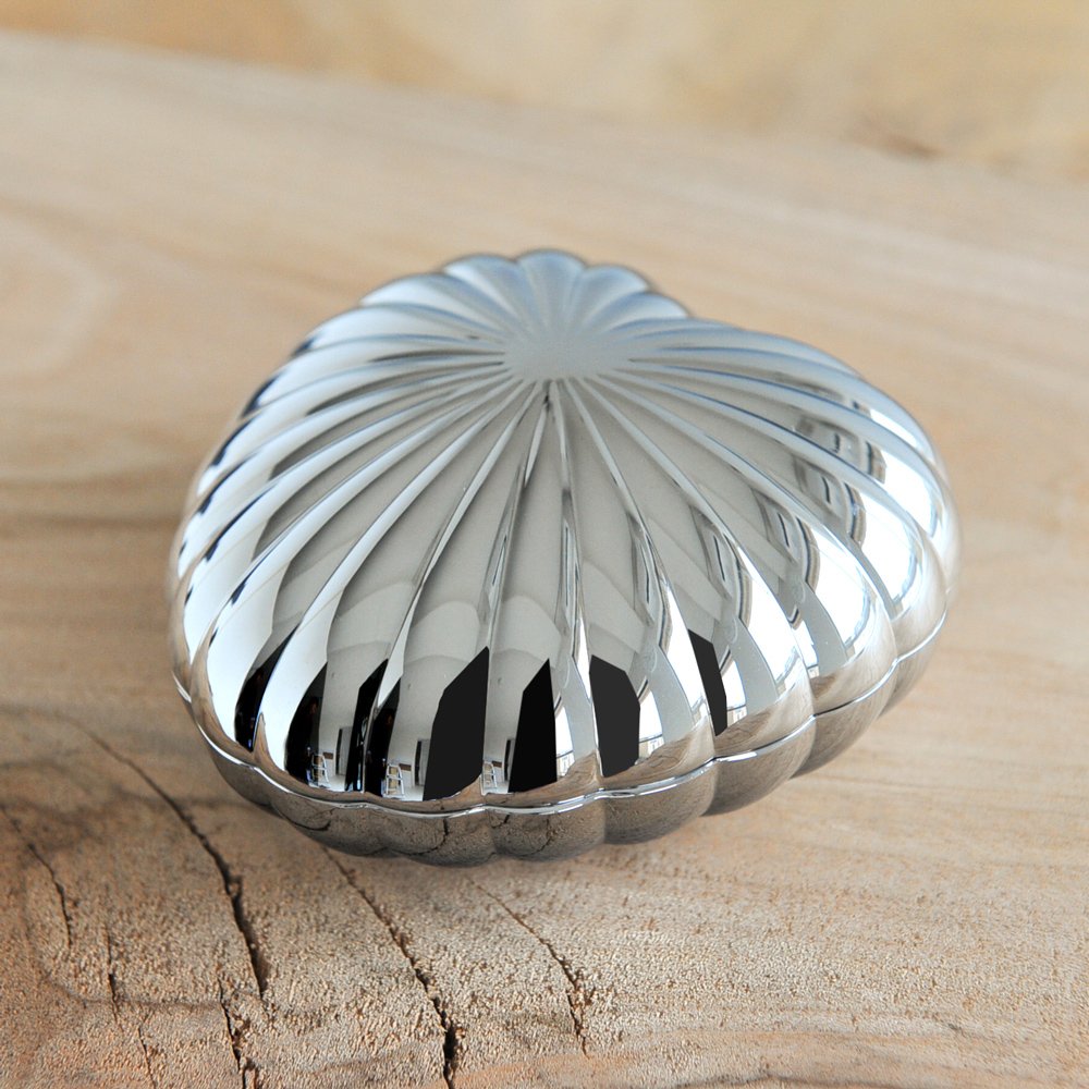 georg-jensen-heart-bonbonni-re-c-ur-inox image 2