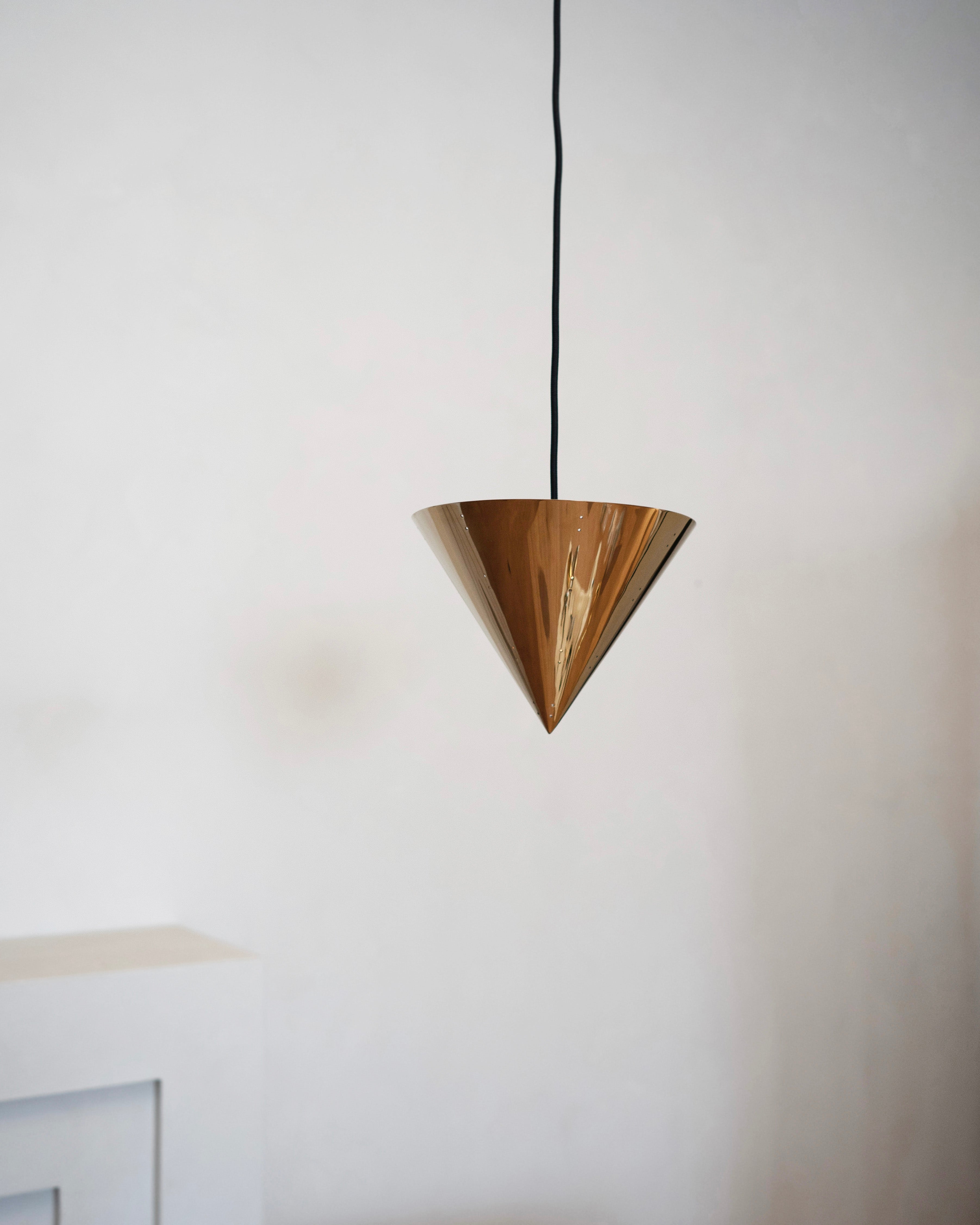 hein-studio-october-plafonnier-laiton-poli-e14 image 3