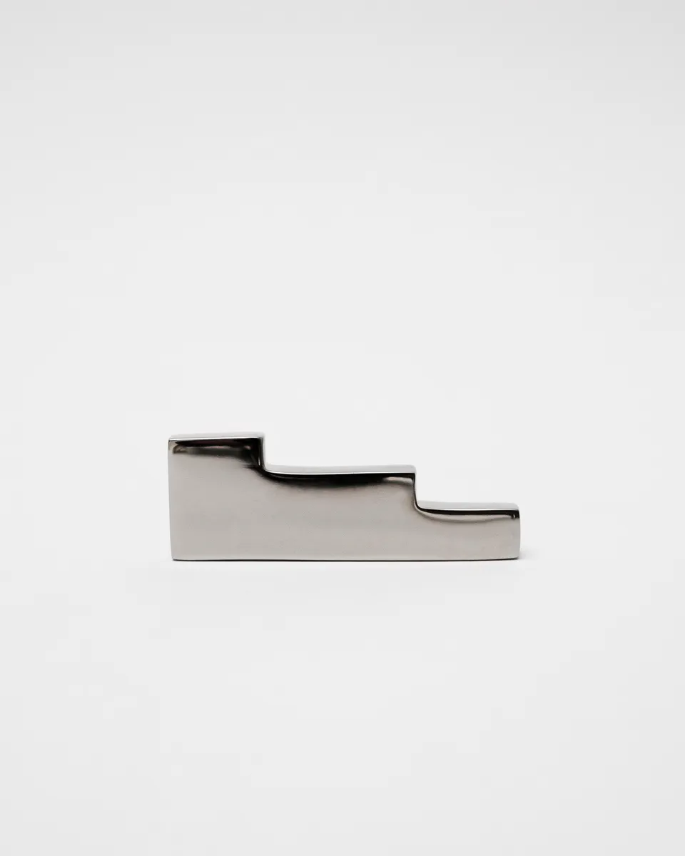hein-studio-pierre-knob-bouton-meuble-laiton-titane image 1