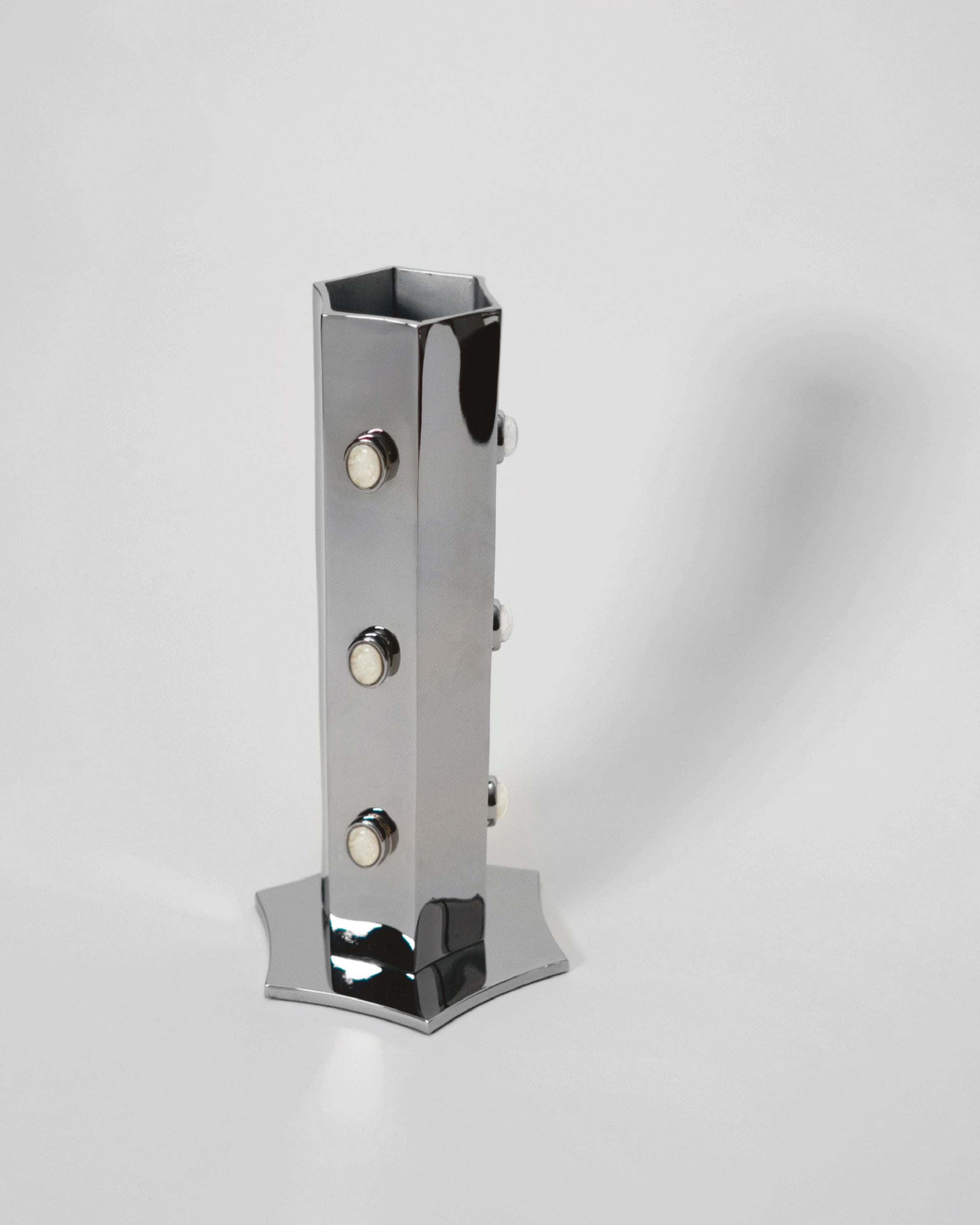 hein-studio-fleur-vase-titanium-30-cm-laiton-fait-main image 6