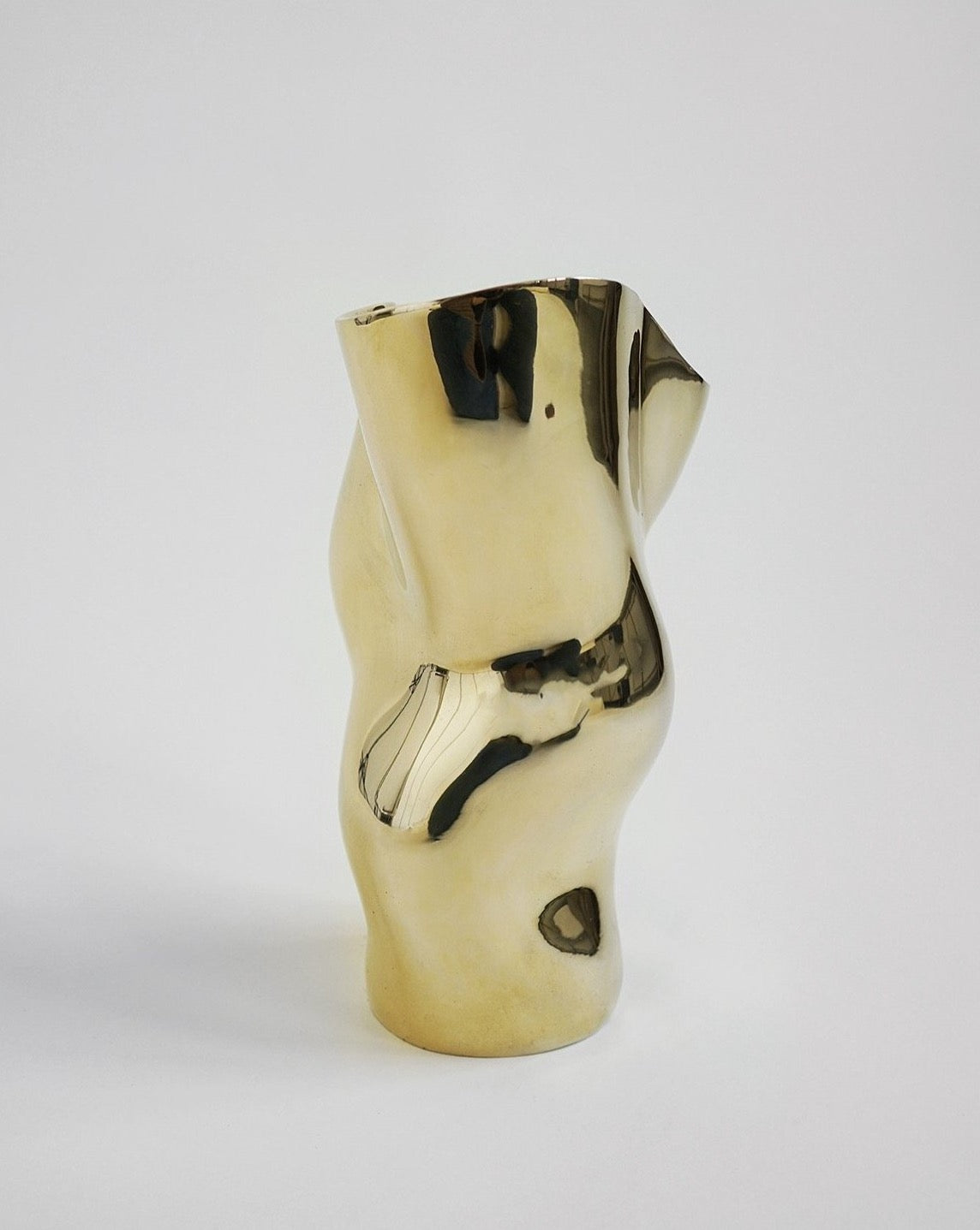 hein-studio-ostrea-25-vase-laiton-massif-25-cm-poli-main image 1