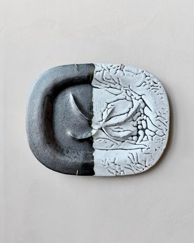 hein-studio-arts-gh-09-assiette-murale-gr-s-pi-ce-unique image 1