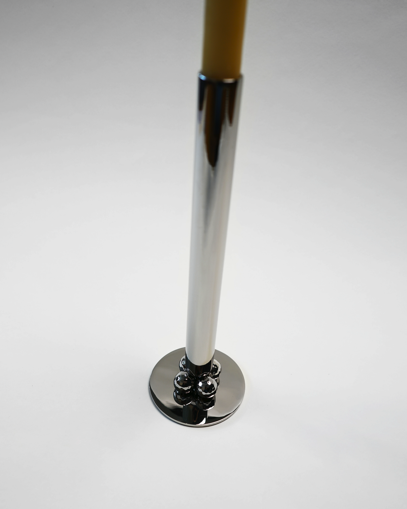 hein-studio-lilo-vase-bougeoir-laiton-titane-28cm image 4
