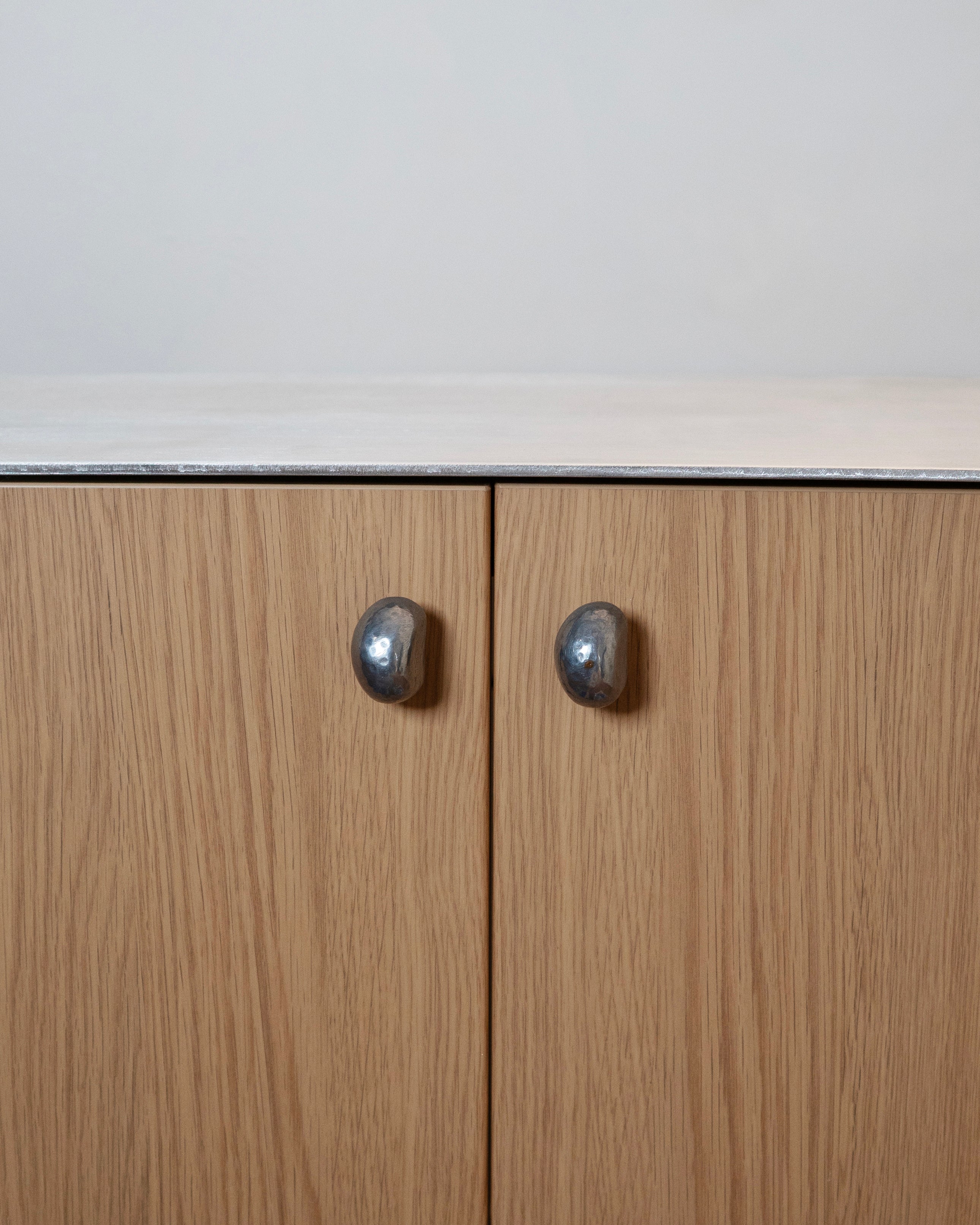 hein-studio-aimee-knob-bouton-meuble-zinc-3-7-cm image 3