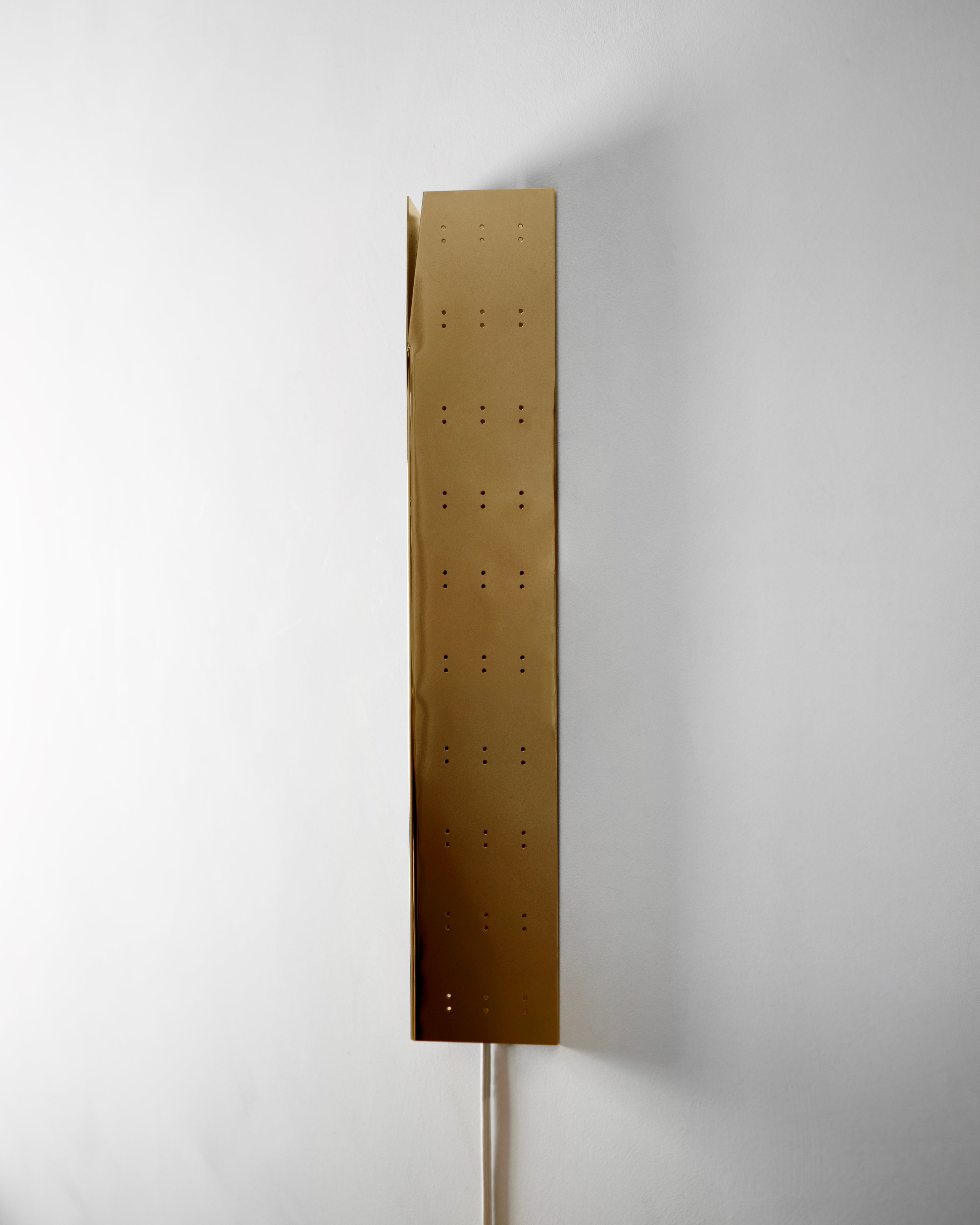 hein-studio-may-applique-murale-laiton-poli image 5
