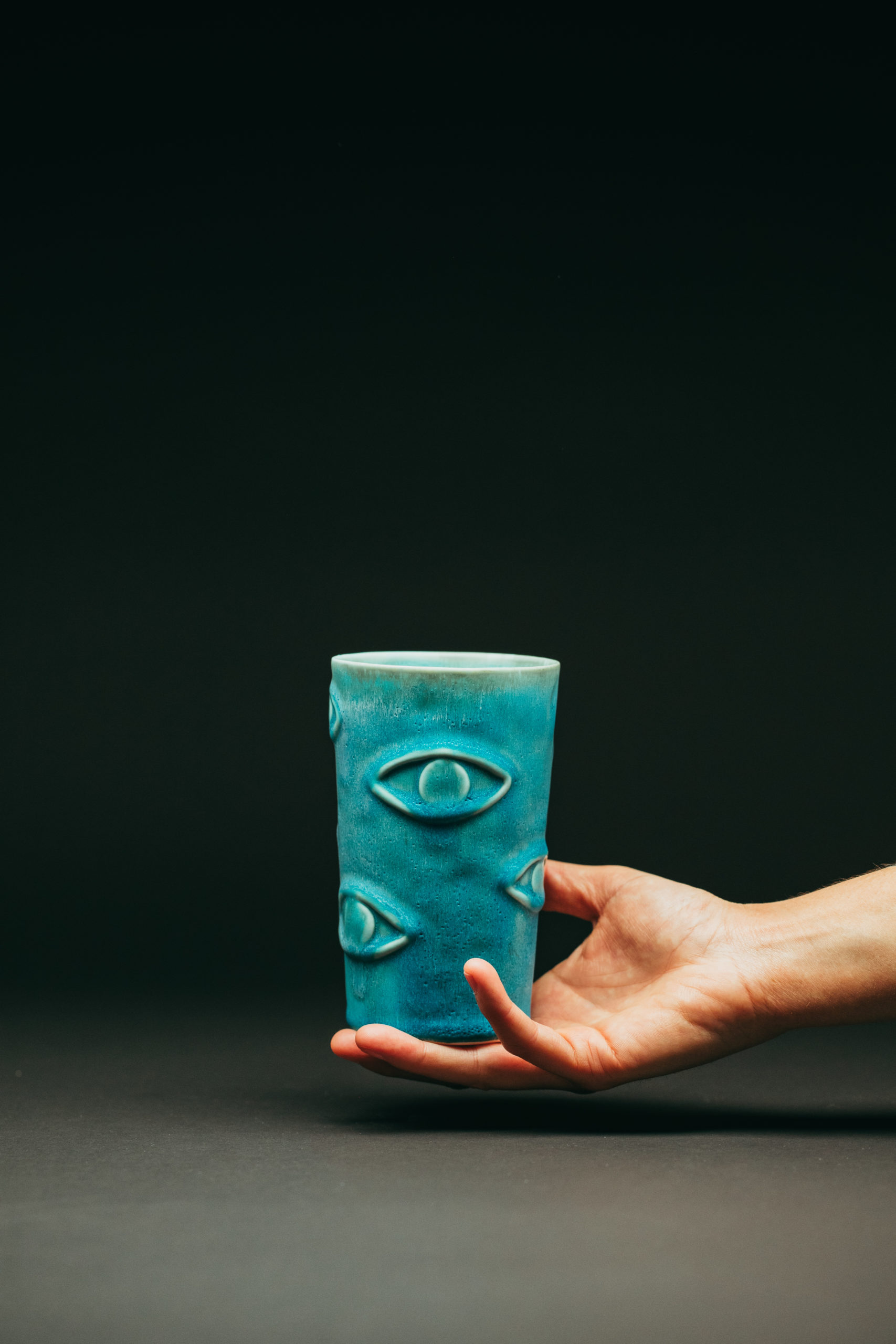 c-cile-charroy-big-eyes-mug-xl-porcelaine-turquoise-mat image 6