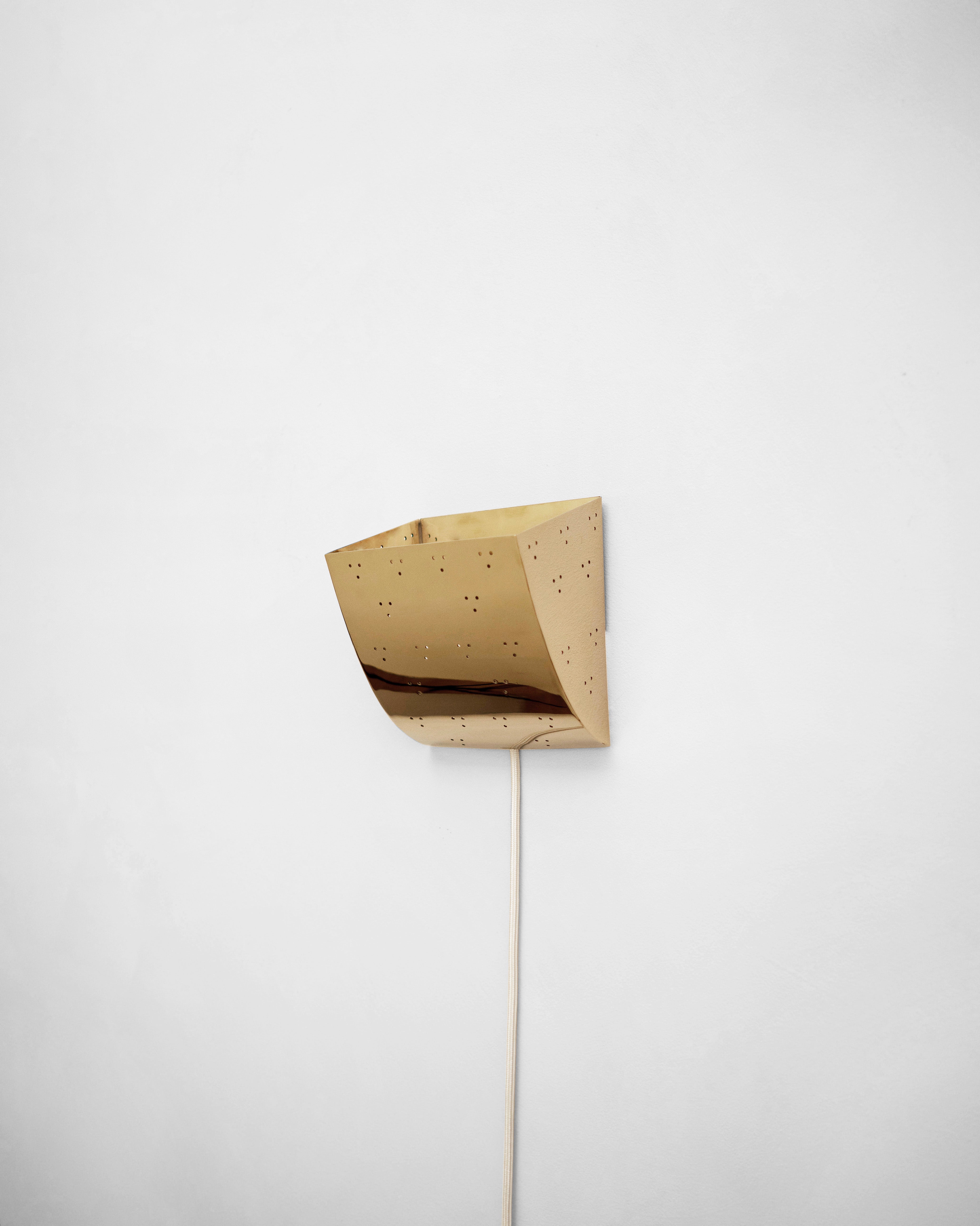 hein-studio-jolene-applique-murale-laiton-poli-e14 image 1