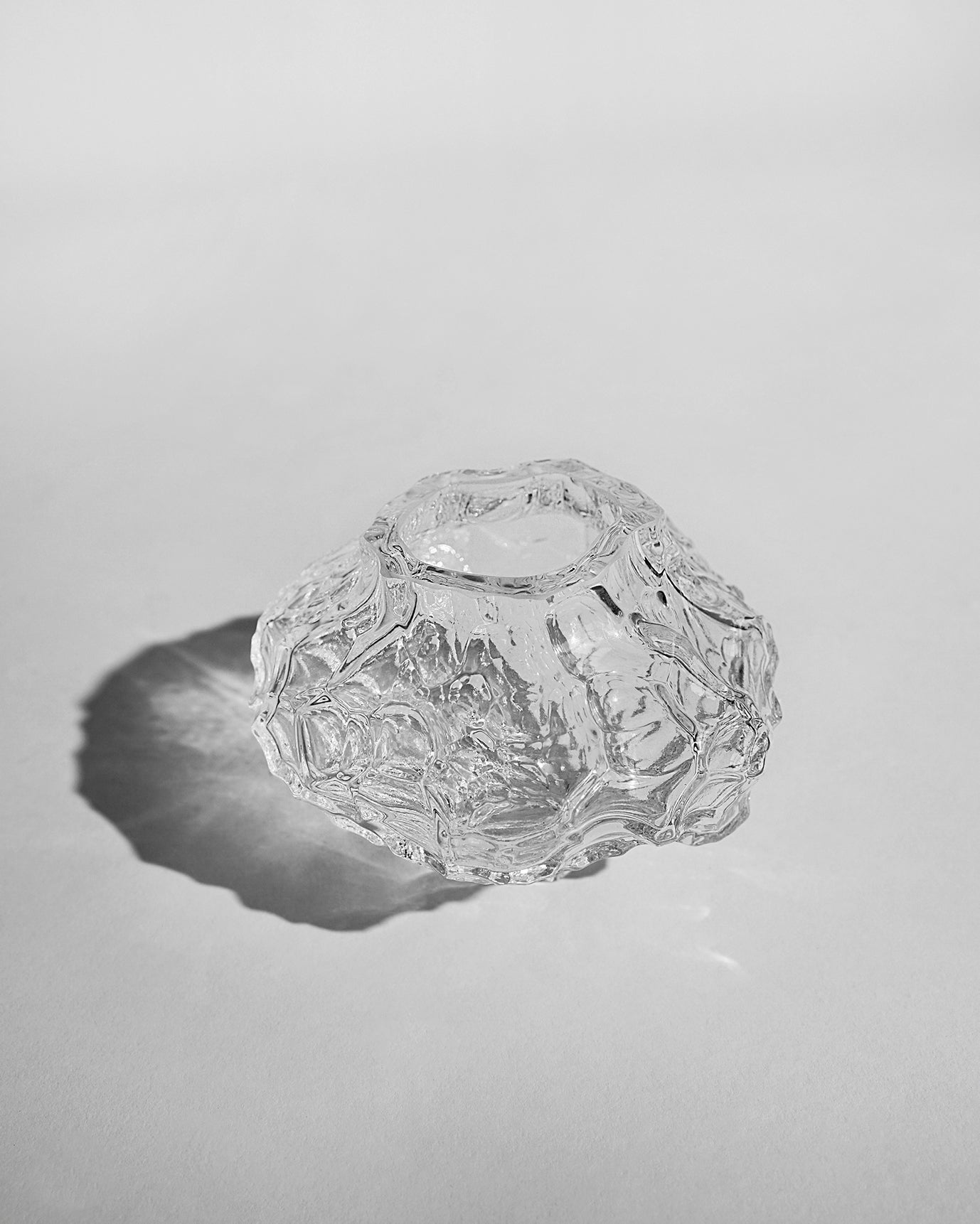 hein-studio-canyon-mini-vase-en-verre-transparent image 6