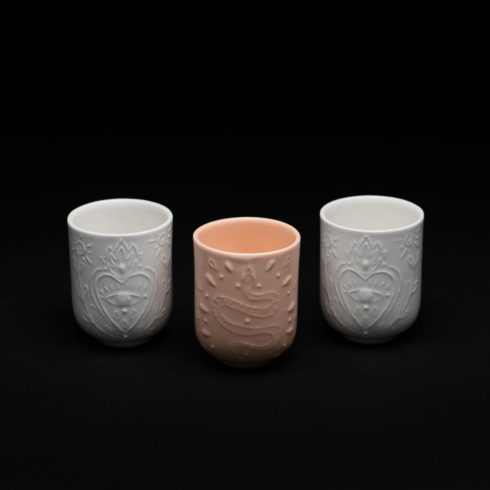 c-cile-charroy-serpent-timbale-porcelaine-relief-main image 4