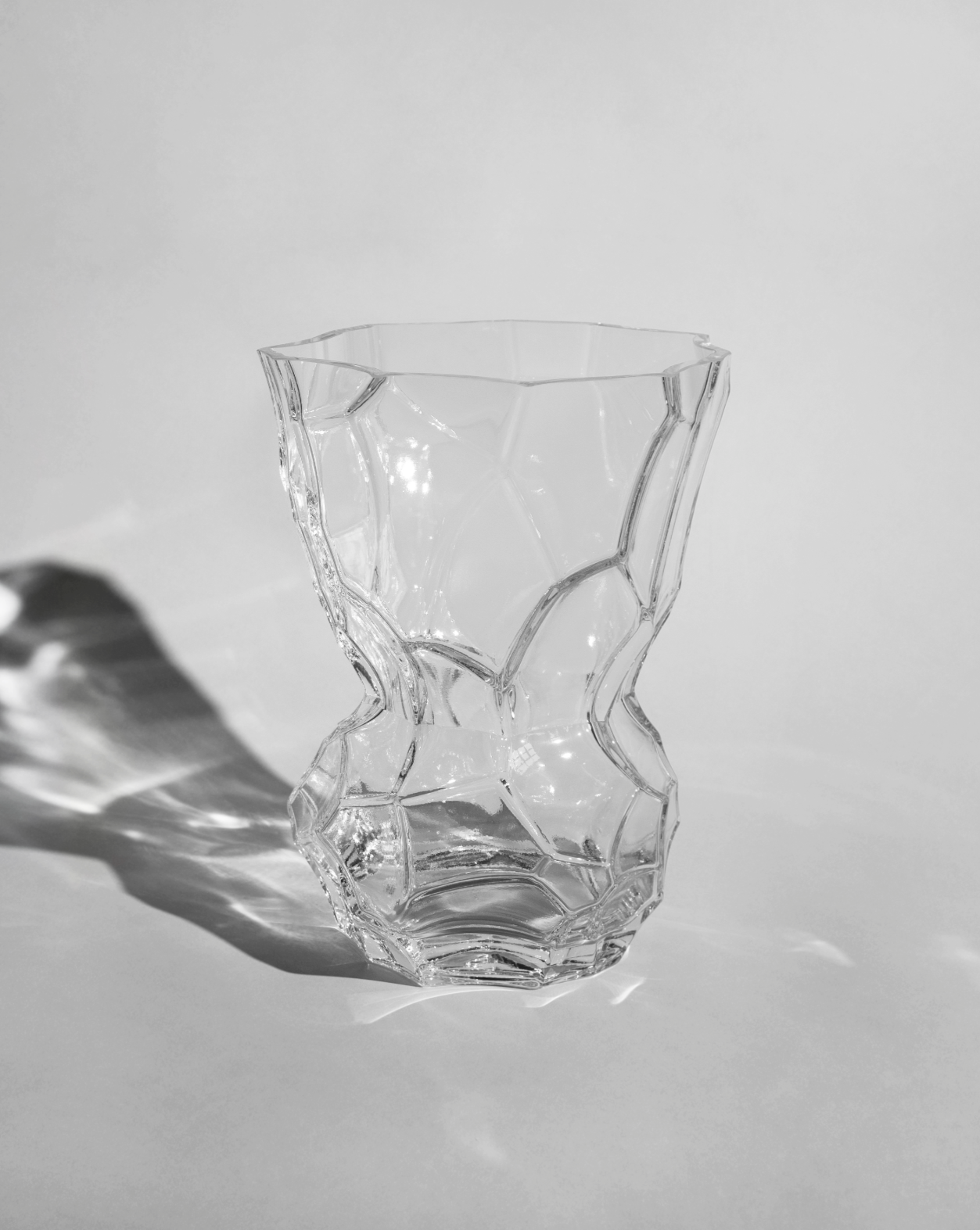 hein-studio-reflection-vase-verre-transparent-h30-cm image 1