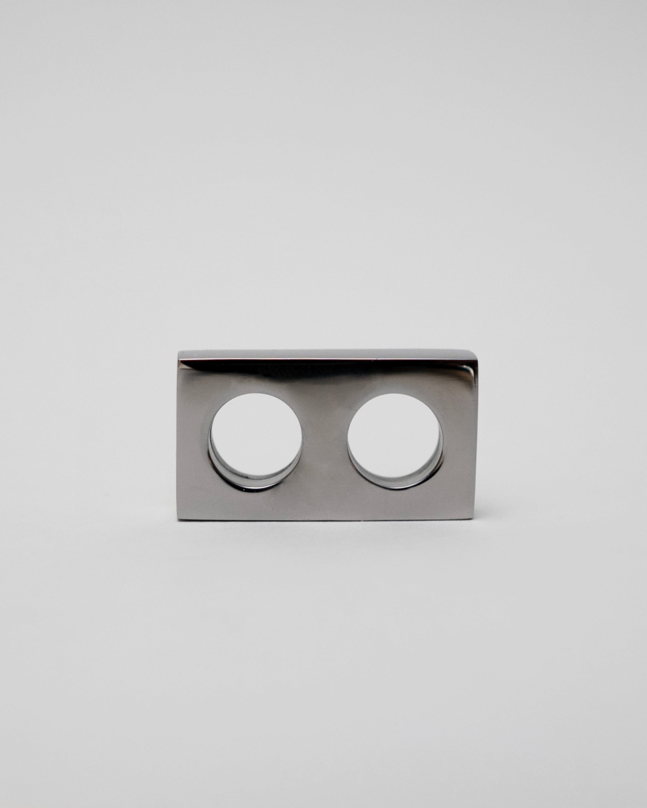 hein-studio-bobbe-bouton-de-meuble-titane-4-3cm image 1