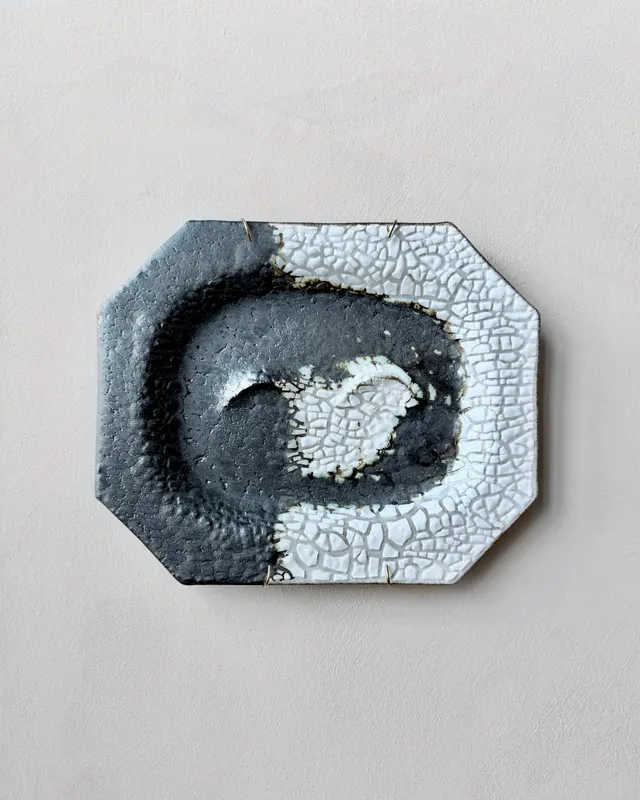 hein-studio-arts-gh-02-assiette-murale-gr-s-pi-ce-unique image 1