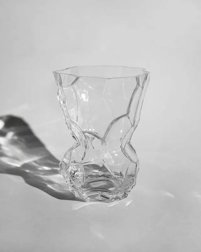 hein-studio-reflection-vase-verre-transparent-h30-cm image 1