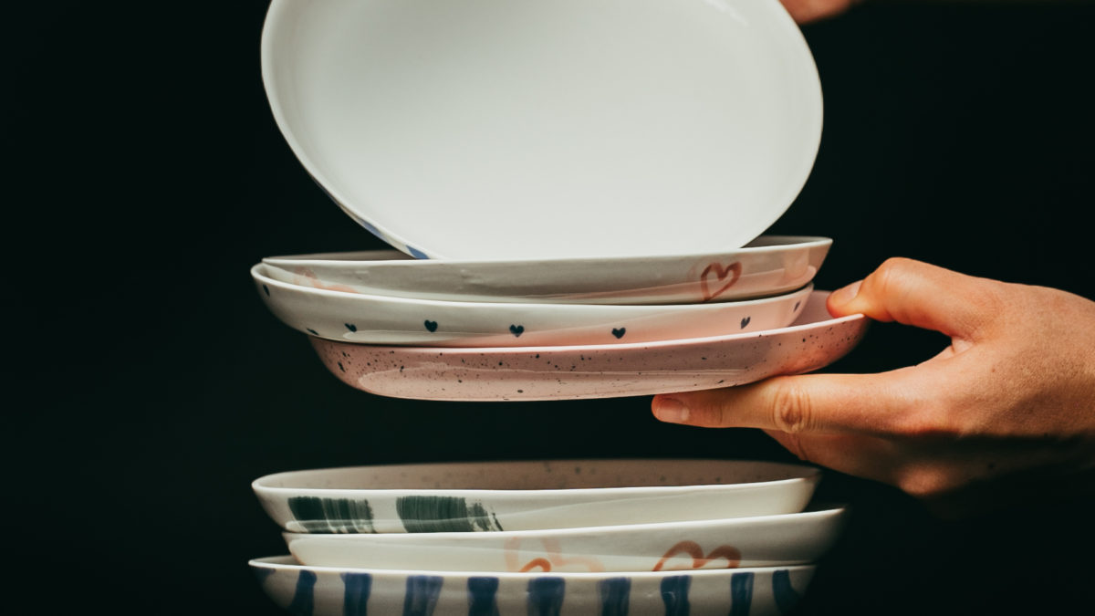 c-cile-charroy-yum-yum-assiette-dessert-porcelaine-limoges image 3