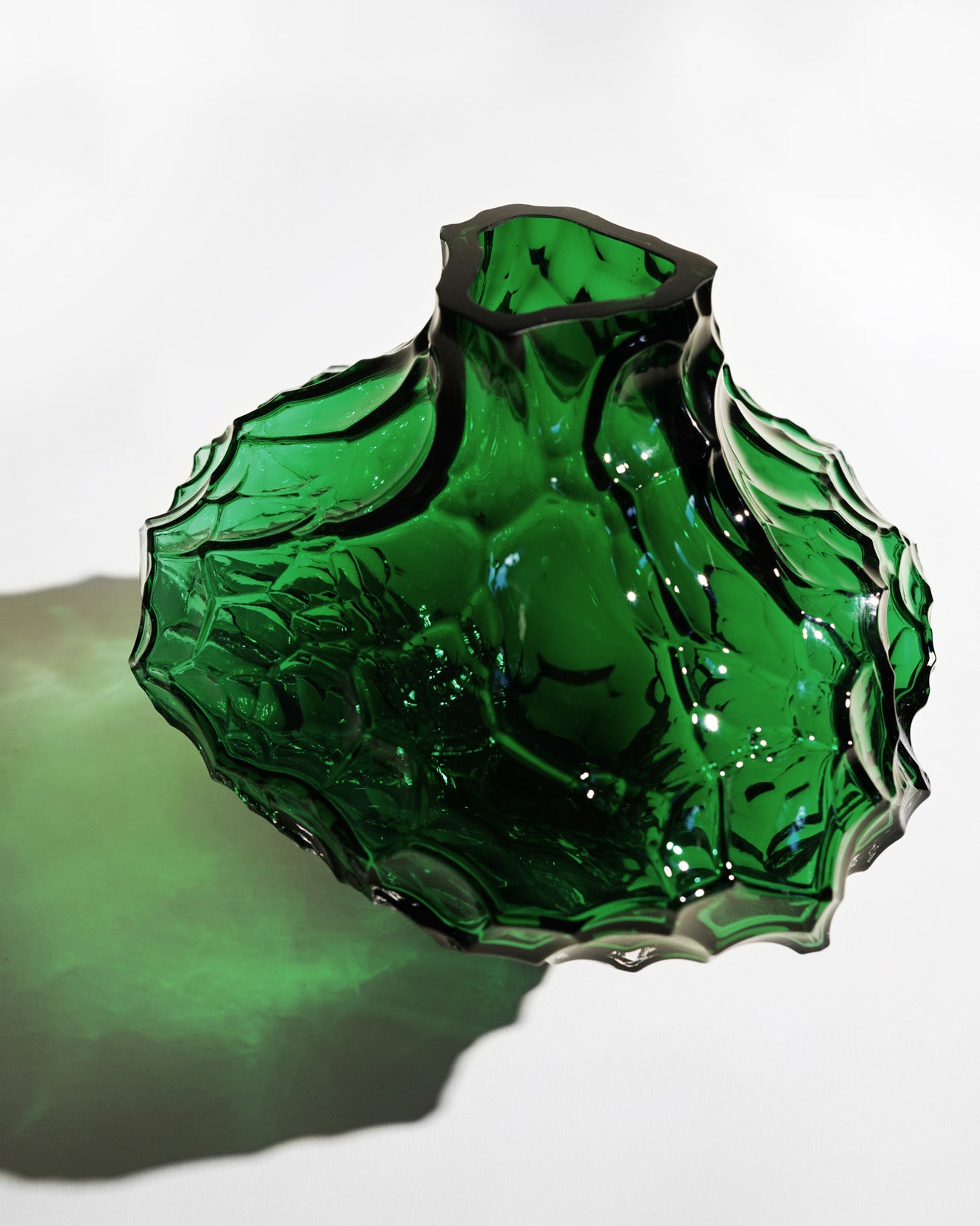 hein-studio-canyon-vase-large-verre-vert-souffl-bouche image 3