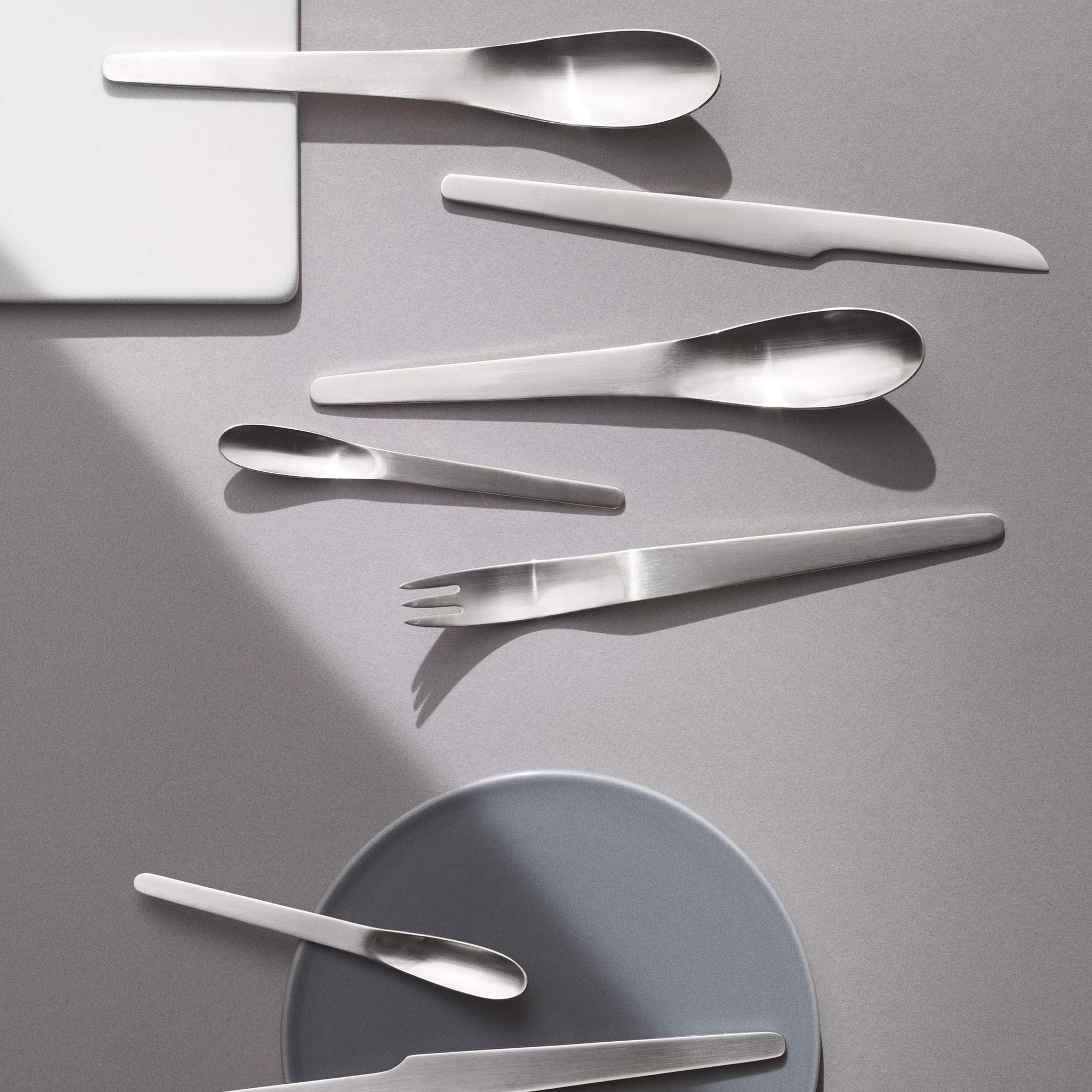georg-jensen-arne-jacobsen-m-nag-re-24-pi-ces-mat-2 image 4