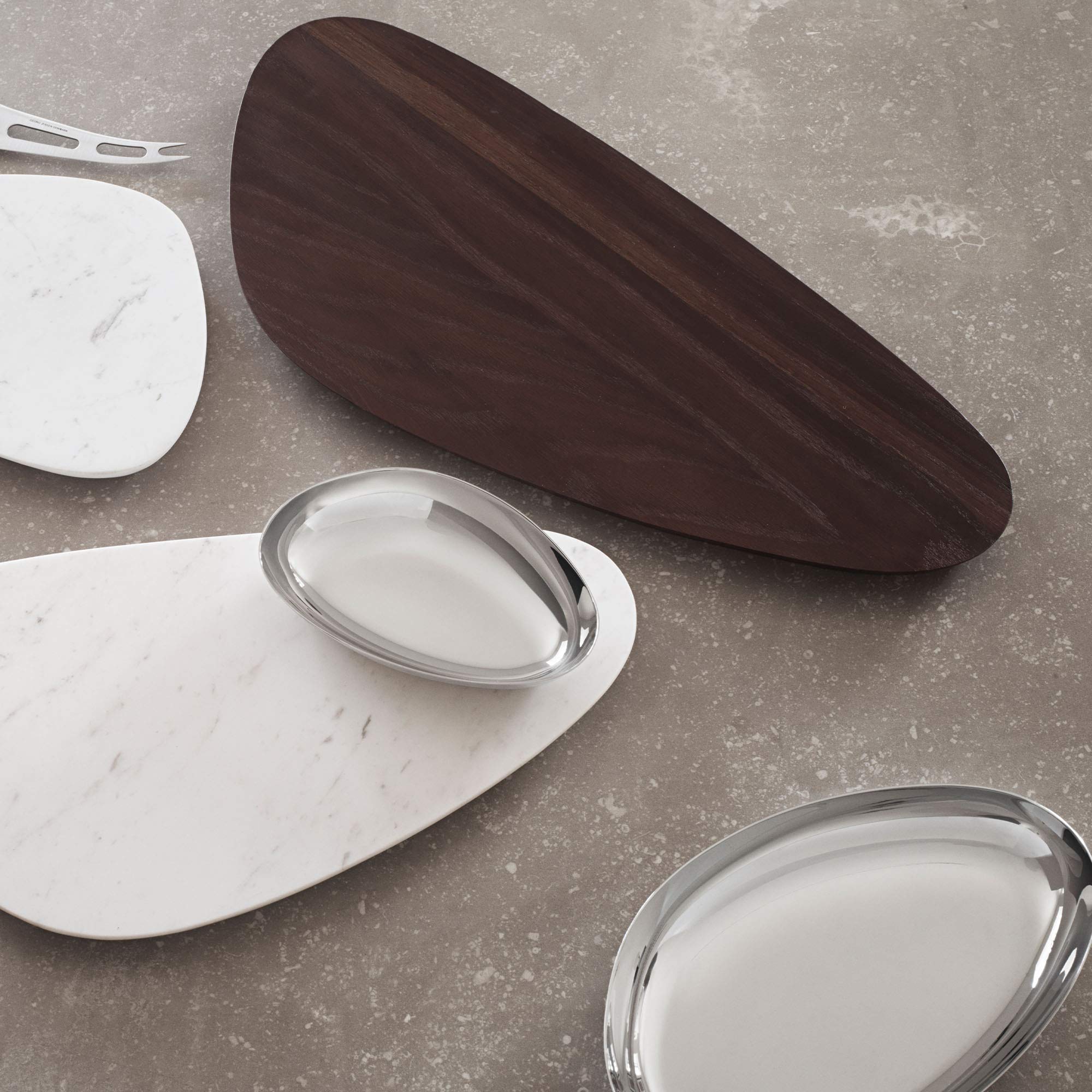 georg-jensen-sky-planche-service-bois-ch-ne-fum-45-cm image 5