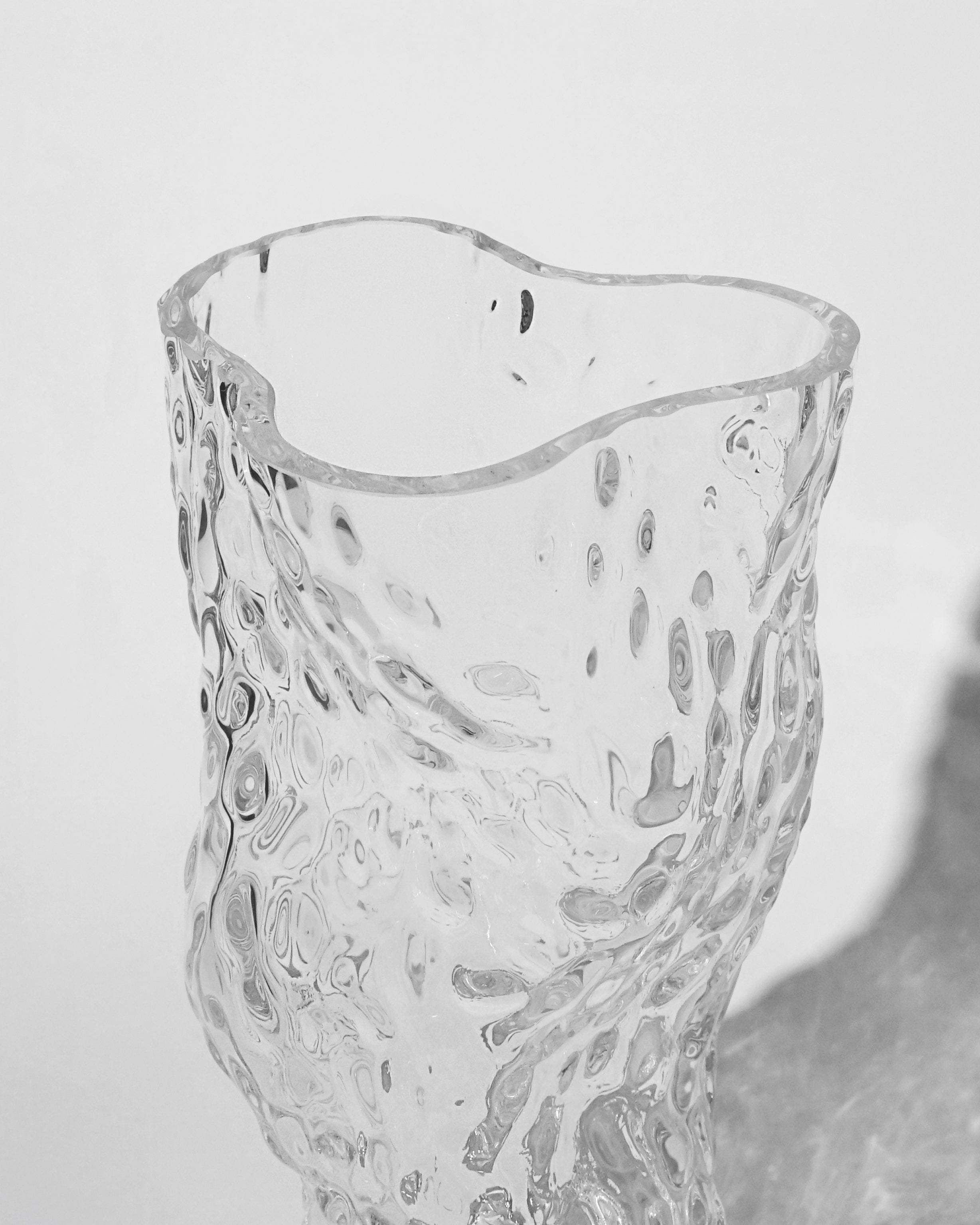 hein-studio-ostrea-vase-verre-transparent-30-cm image 7