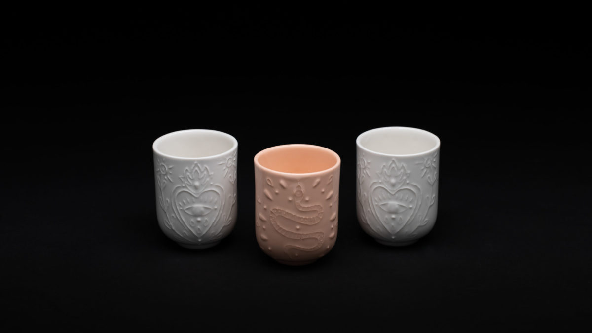 c-cile-charroy-serpent-timbale-porcelaine-relief-main image 3