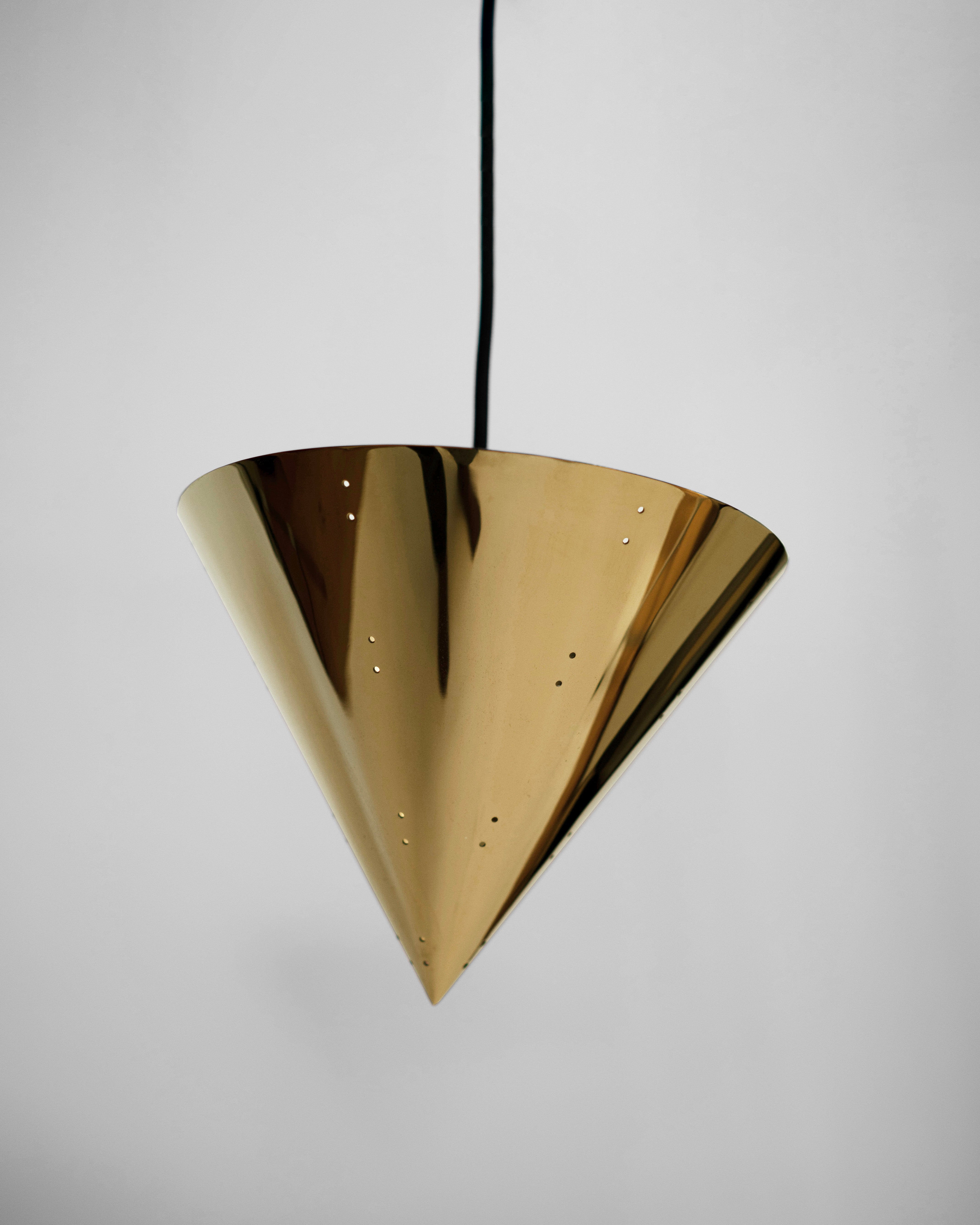 hein-studio-october-plafonnier-laiton-poli-e14 image 2