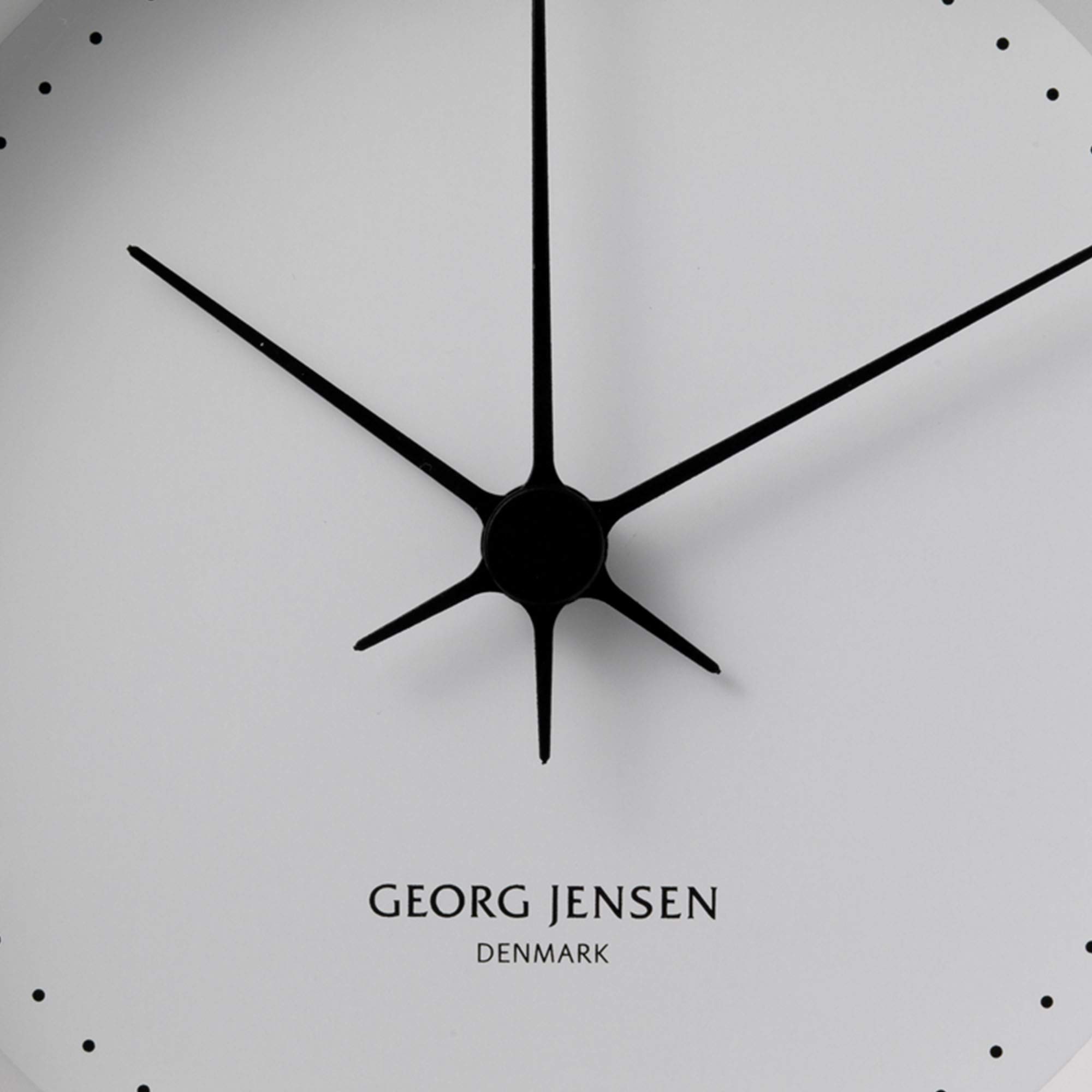 georg-jensen-koppel-horloge-murale-22-cm-noire-quartz image 2