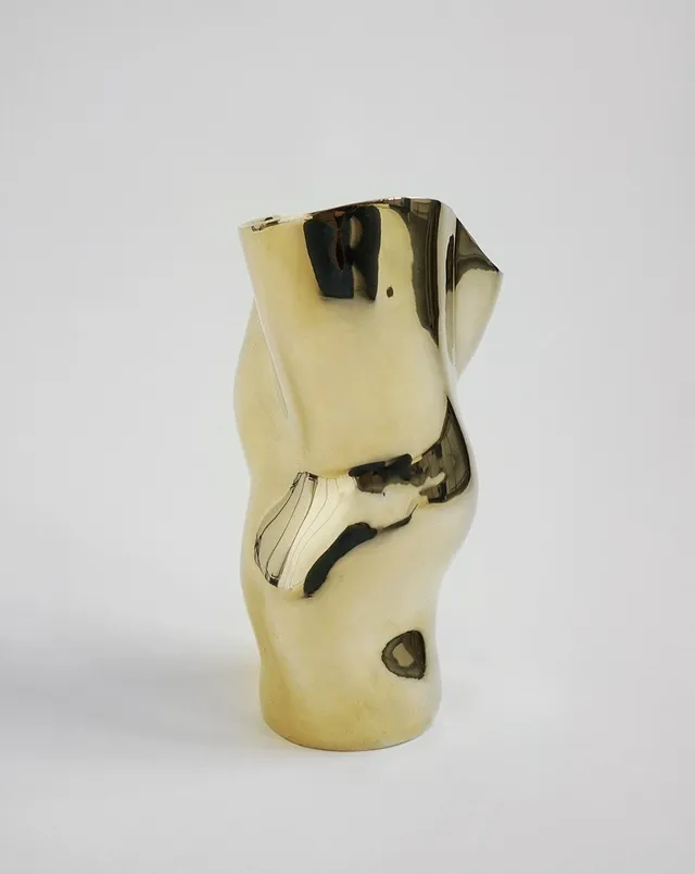 hein-studio-ostrea-25-vase-laiton-massif-25-cm-poli-main image 1