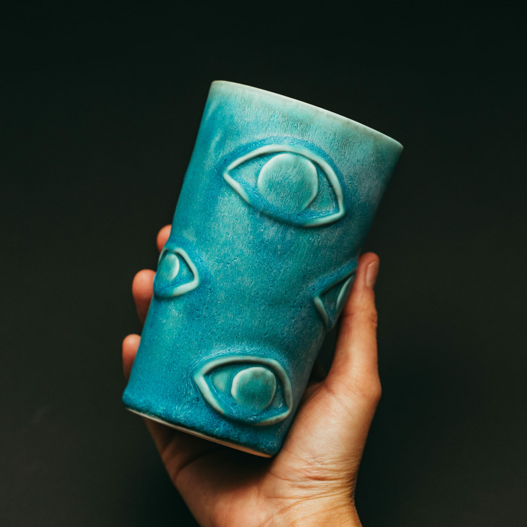 c-cile-charroy-big-eyes-mug-xl-porcelaine-turquoise-mat image 4