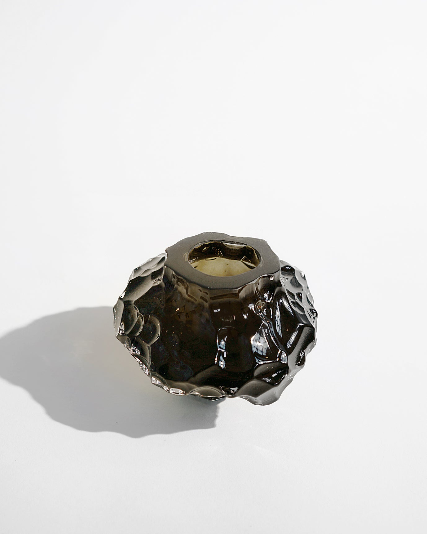 hein-studio-canyon-mini-vase-verre-new-smoke-8-cm image 6