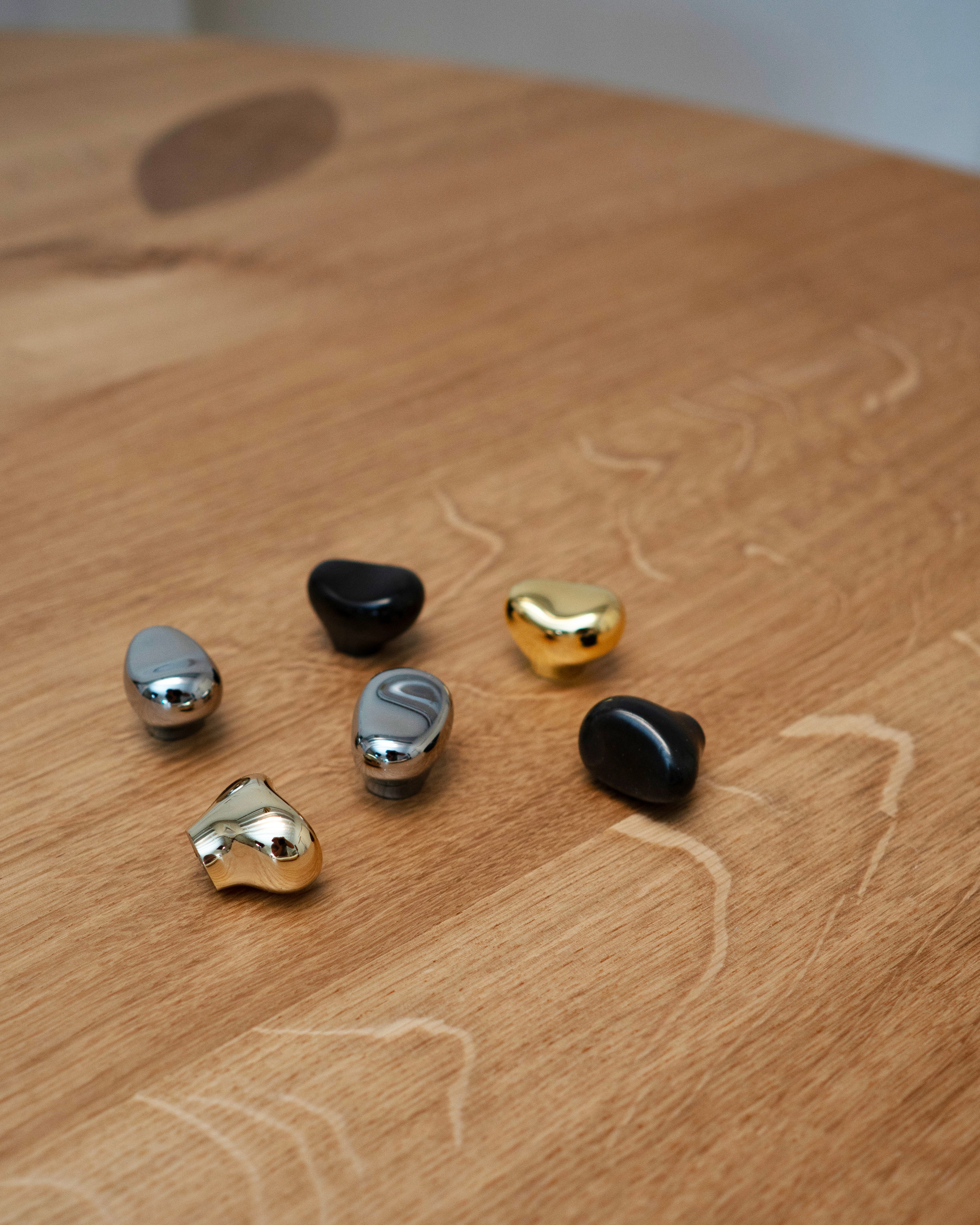 hein-studio-rud-bouton-laiton-massif-brass image 5